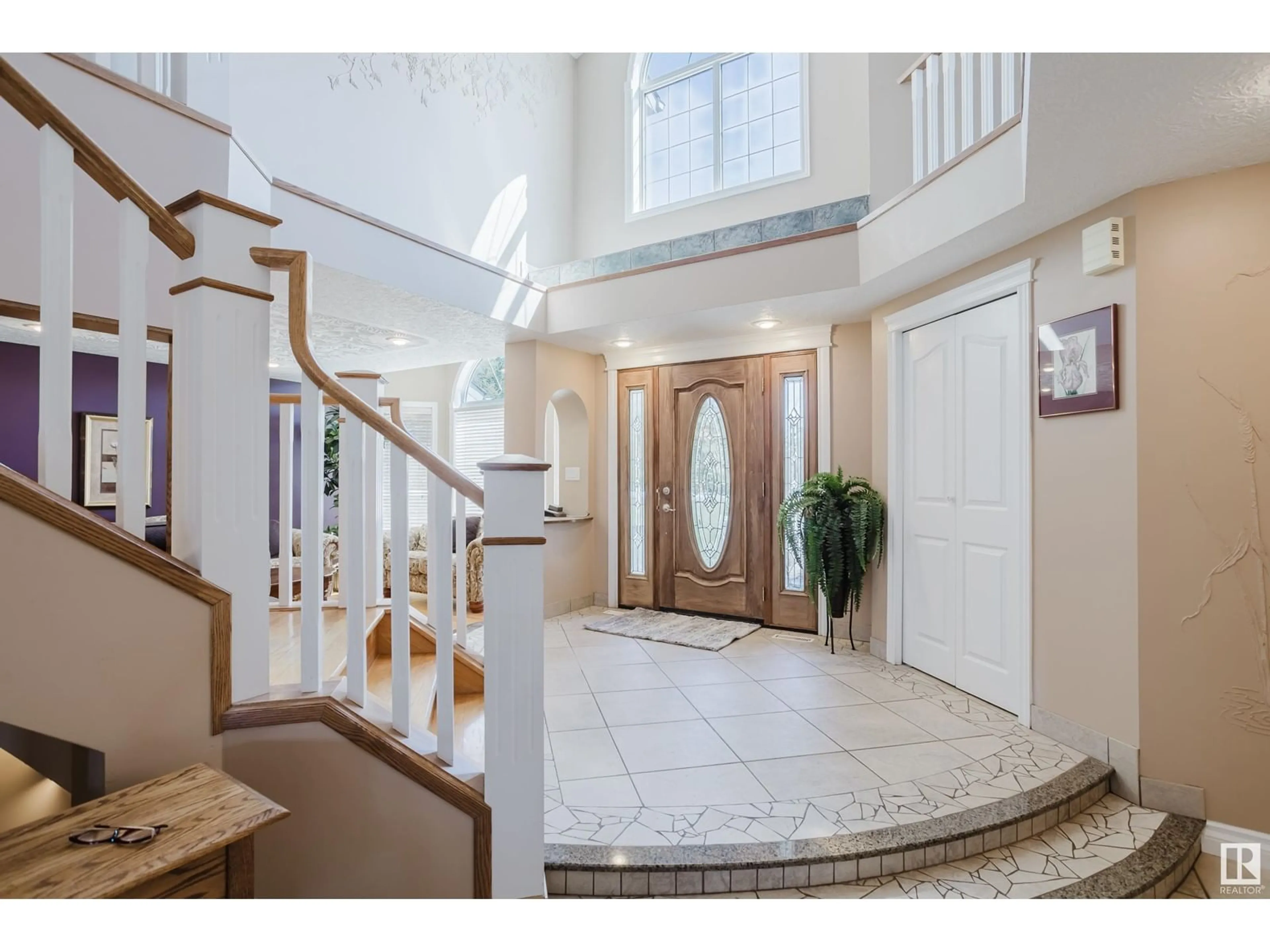Indoor foyer for 52458 - 397 RGE ROAD 223, Rural Strathcona County Alberta T8A5V1