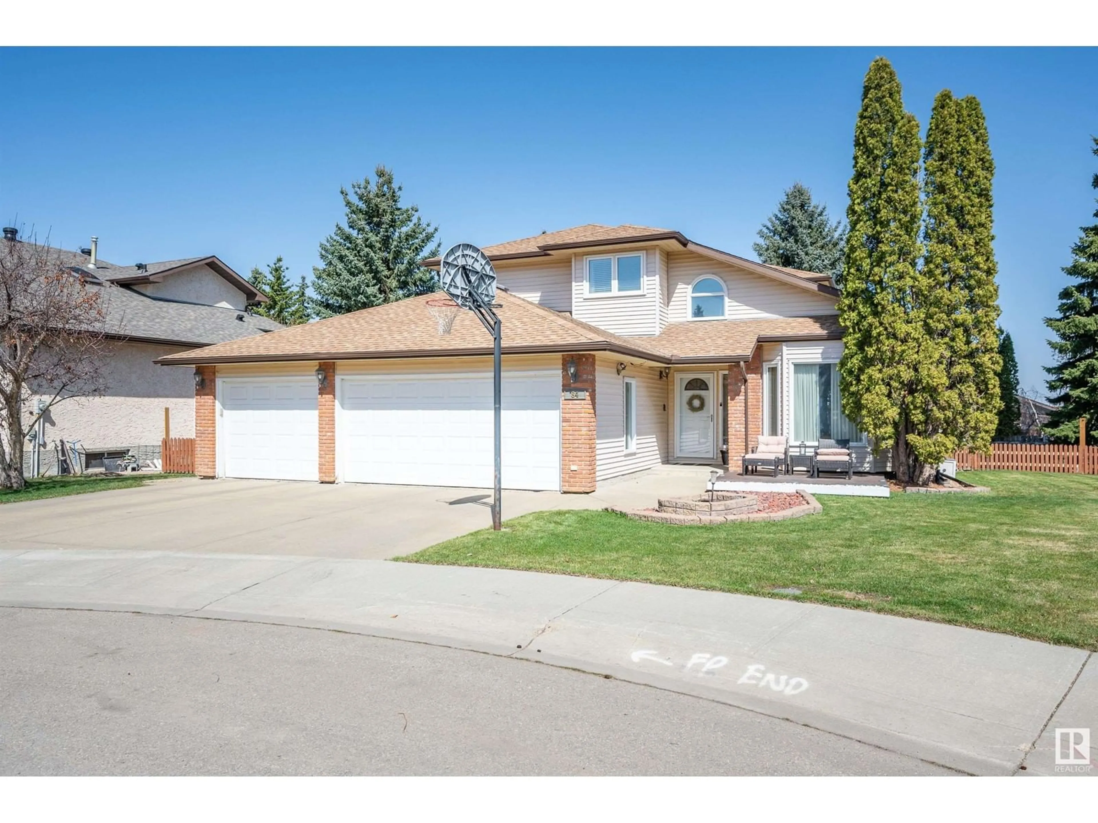 Home with vinyl exterior material, street for 84 CARMEL RD, Sherwood Park Alberta T8A5B6