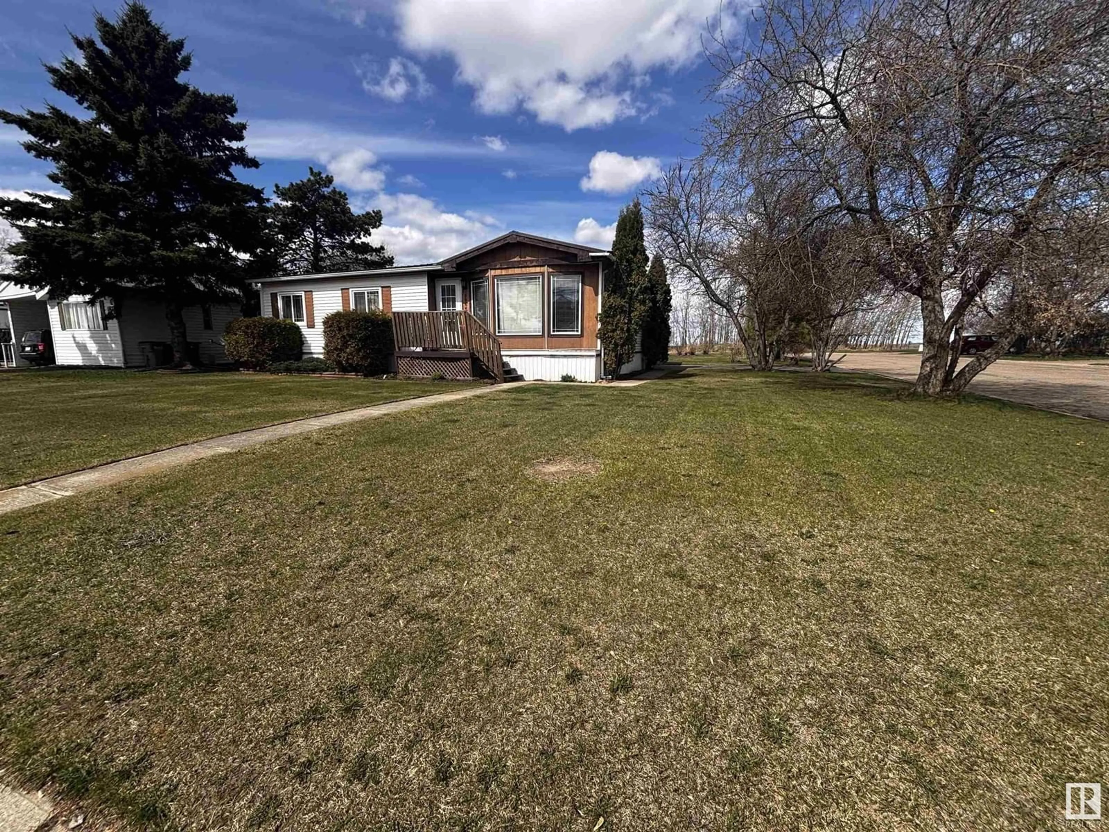 A pic from outside/outdoor area/front of a property/back of a property/a pic from drone, street for 9964 111 ST, Westlock Alberta T7P1N2