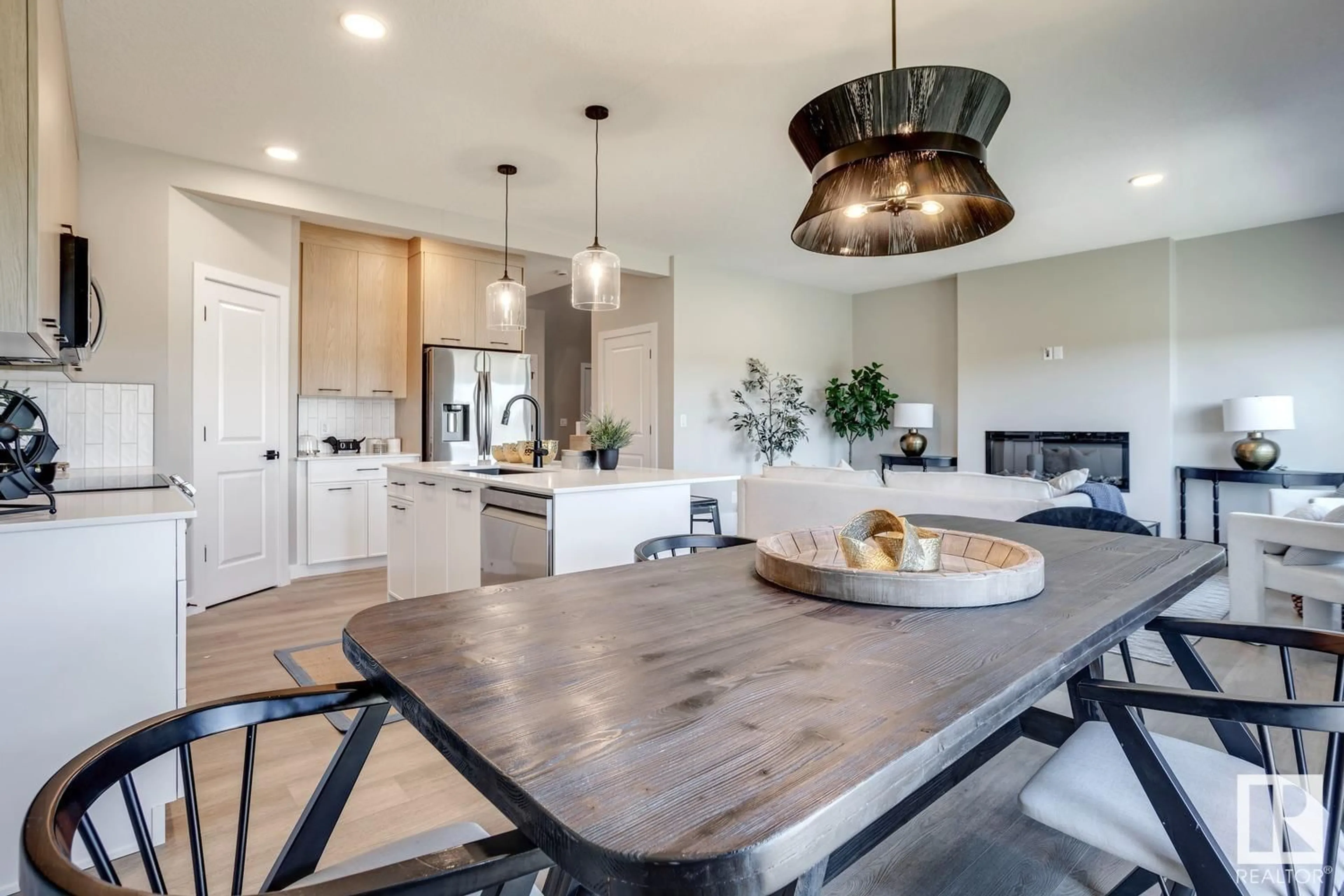 Open concept kitchen, unknown for 56 KINGSBURY CI, Spruce Grove Alberta T7X0C9