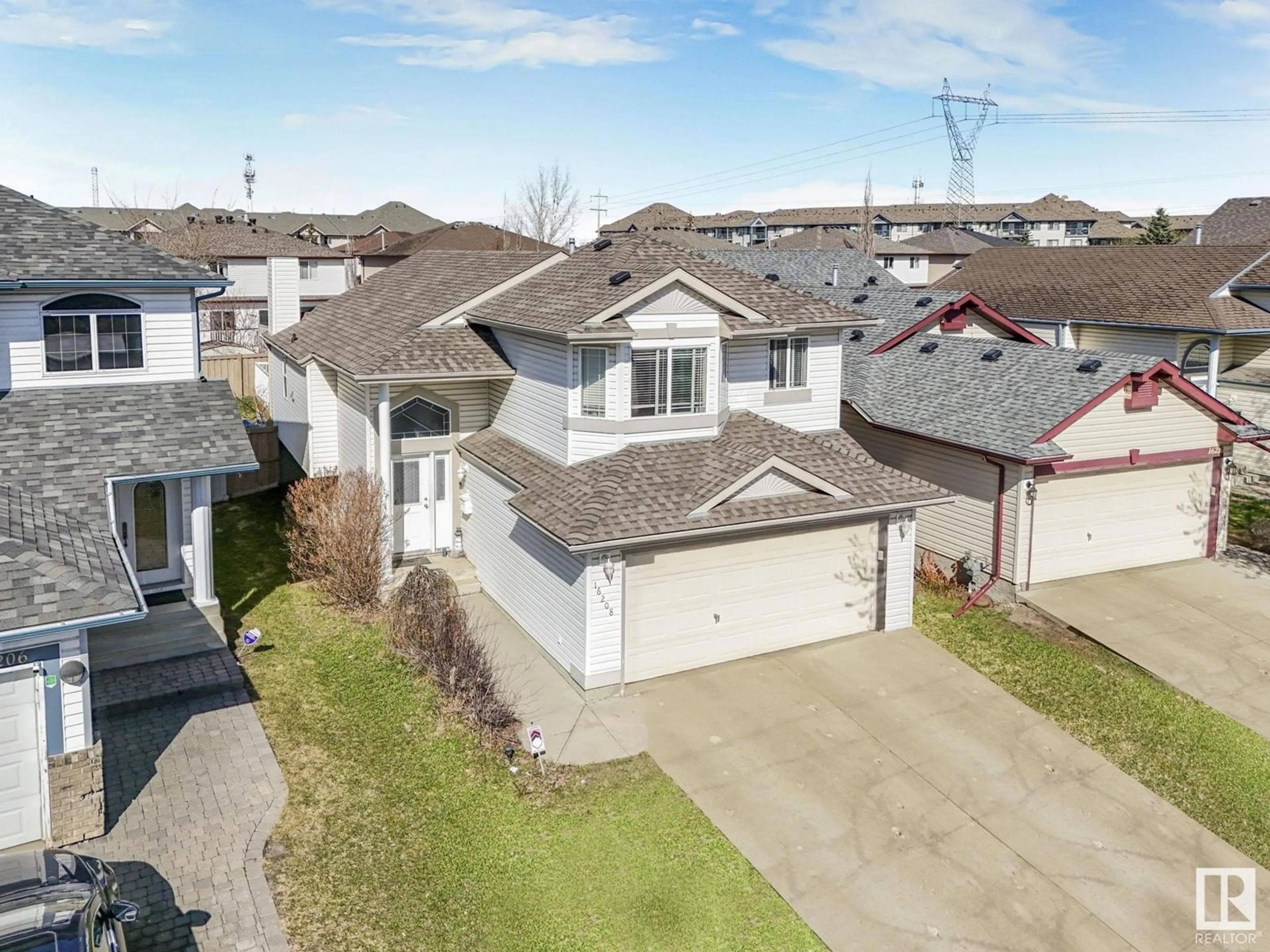 A pic from outside/outdoor area/front of a property/back of a property/a pic from drone, street for NW - 16208 92 ST, Edmonton Alberta T5Z3N1