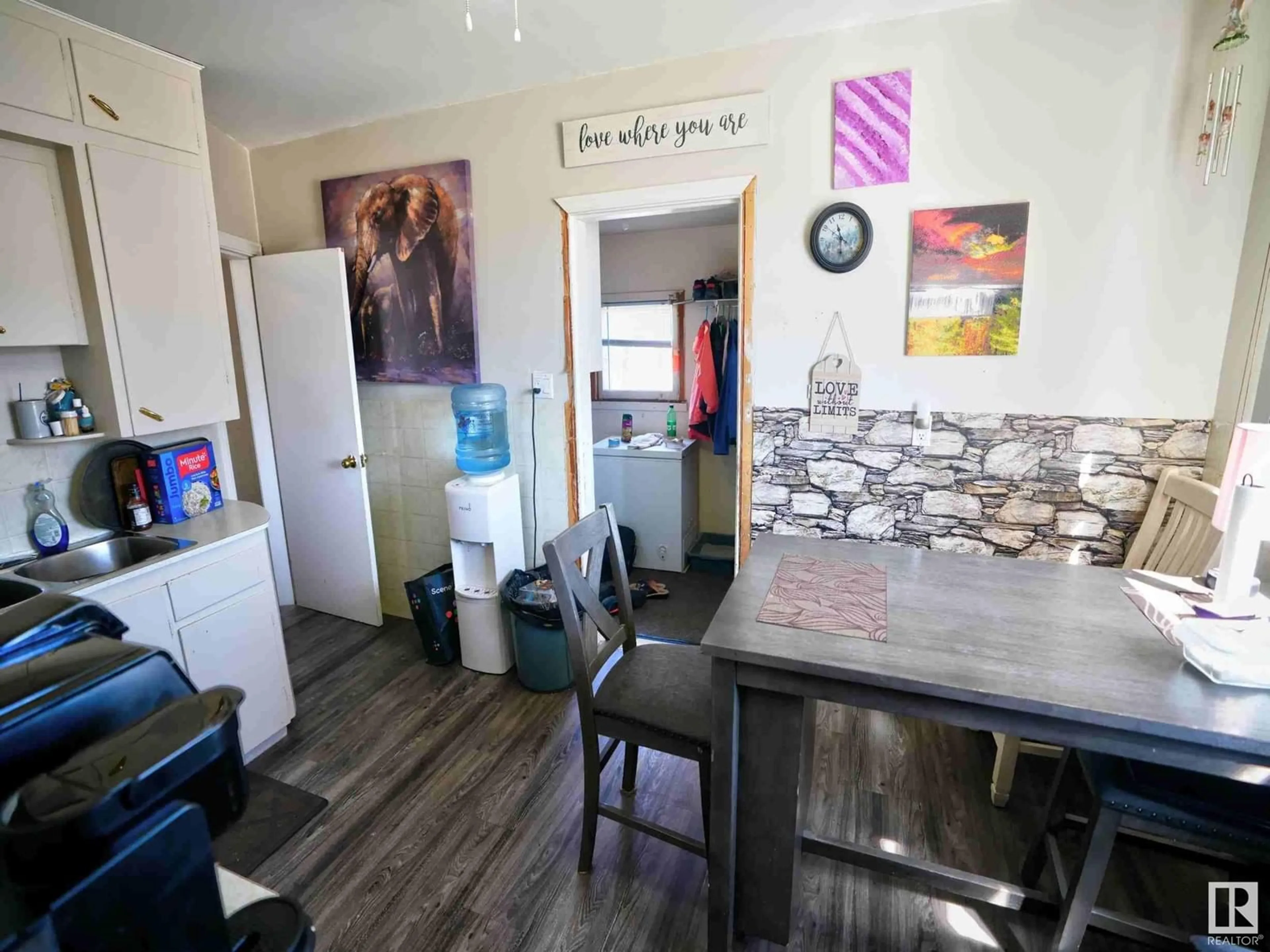 A pic of a room for 5202 51 AV, St. Paul Town Alberta T0A3A1