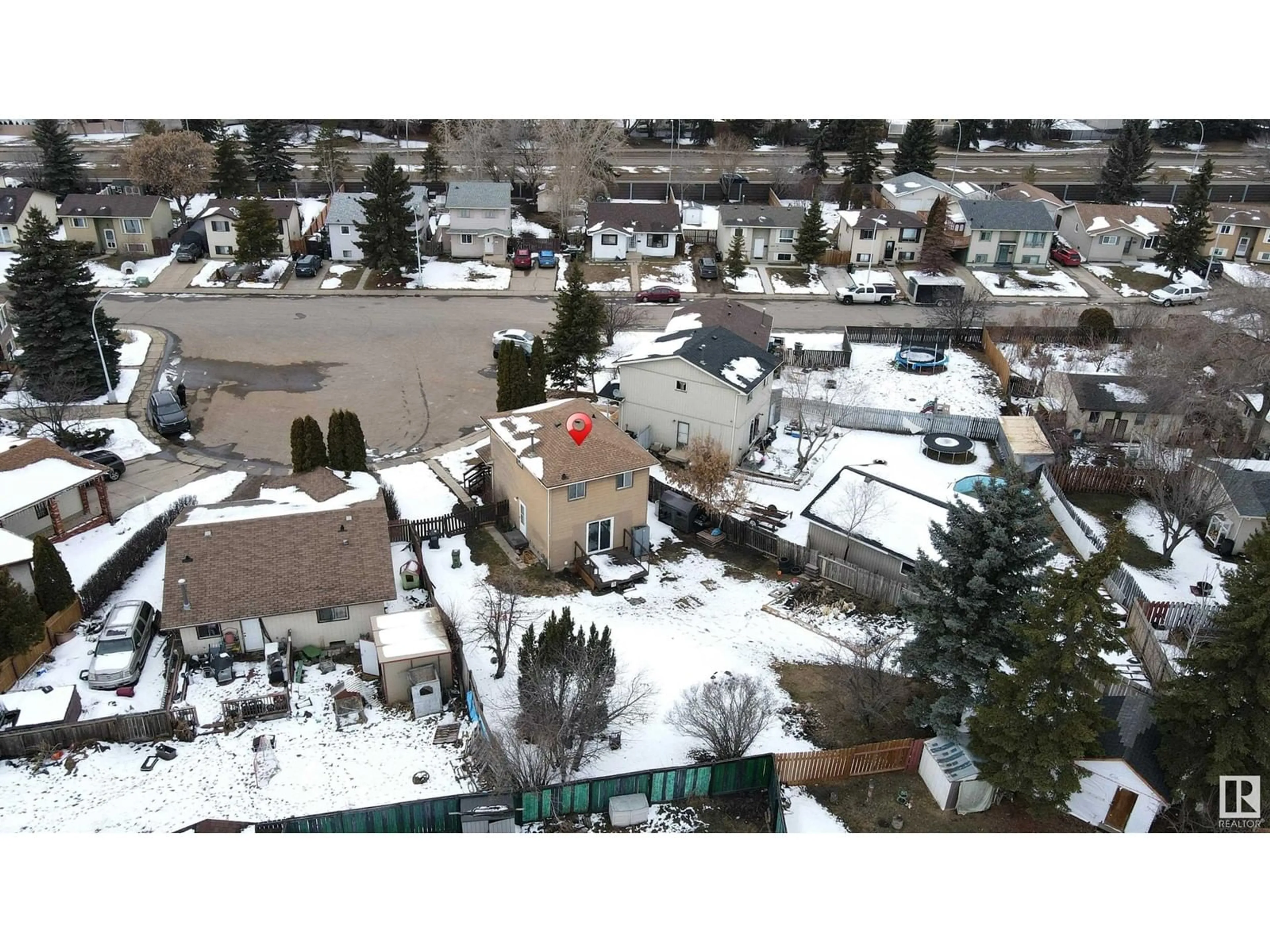 A pic from outside/outdoor area/front of a property/back of a property/a pic from drone, unknown for NW - 3523 49A ST, Edmonton Alberta T6L3V8