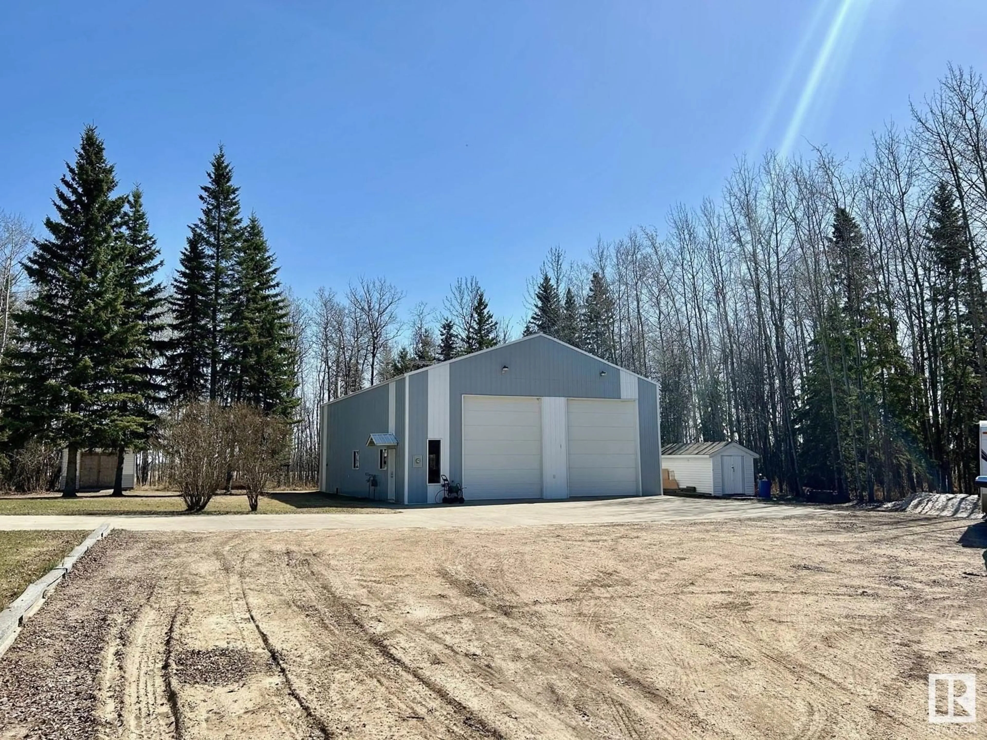 Shed for 63001 RGE ROAD 255, Rural Westlock County Alberta T0G0S0