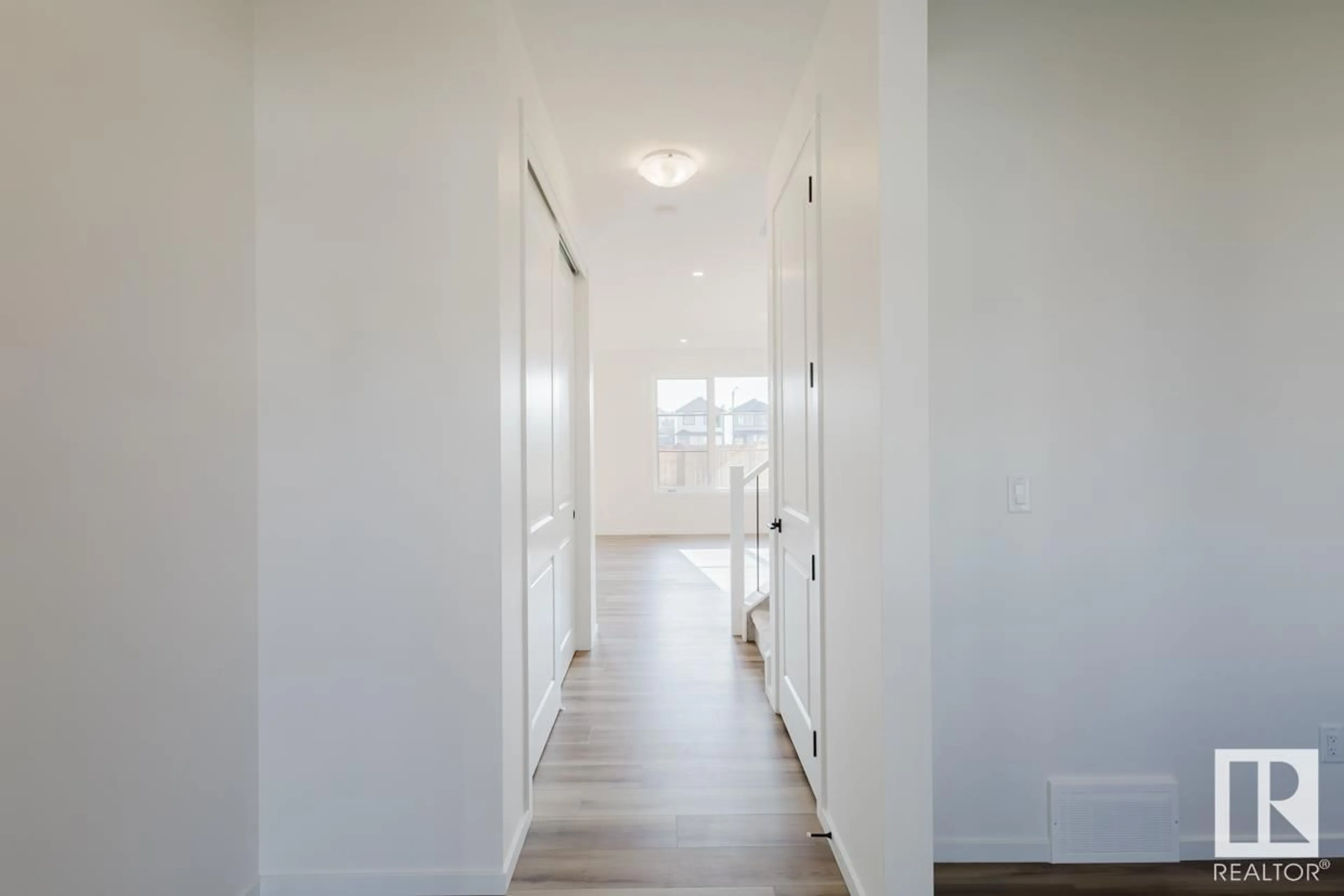 Indoor entryway for 1050 WOLF WILLOW WY, Sherwood Park Alberta X0X0X0