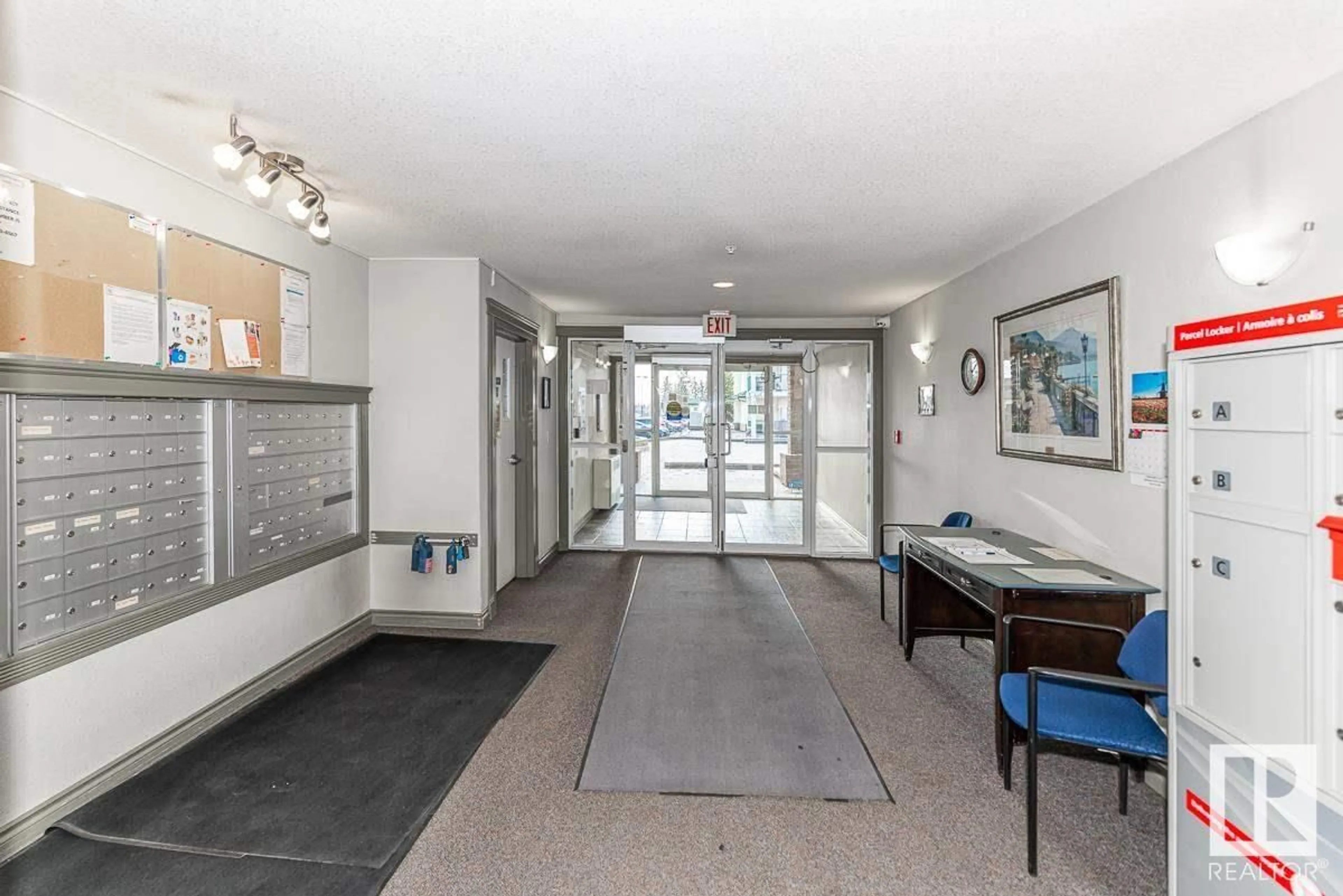 Indoor foyer for #415 - 13625 34 ST, Edmonton Alberta T5A0E3