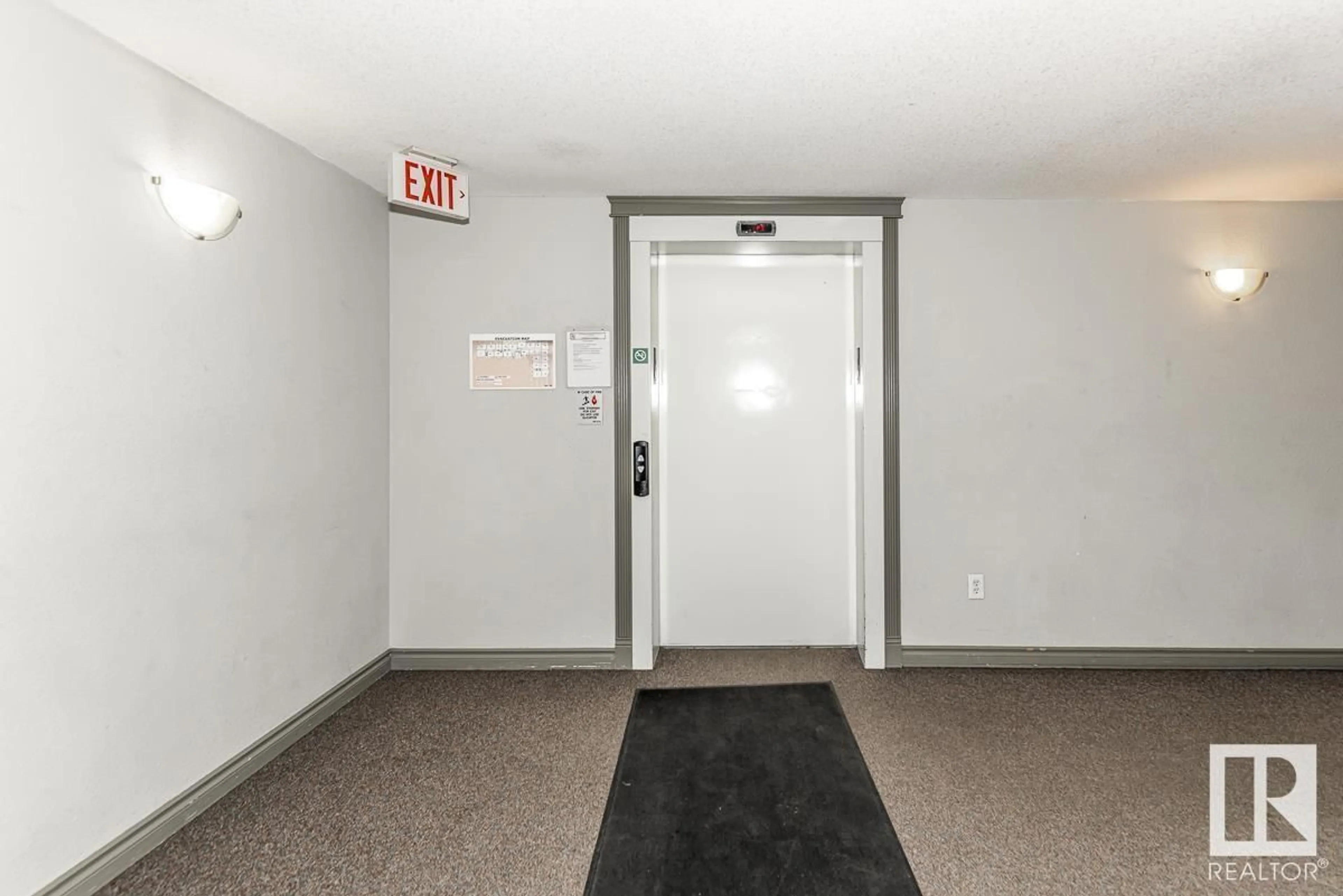 Indoor foyer for #415 - 13625 34 ST, Edmonton Alberta T5A0E3