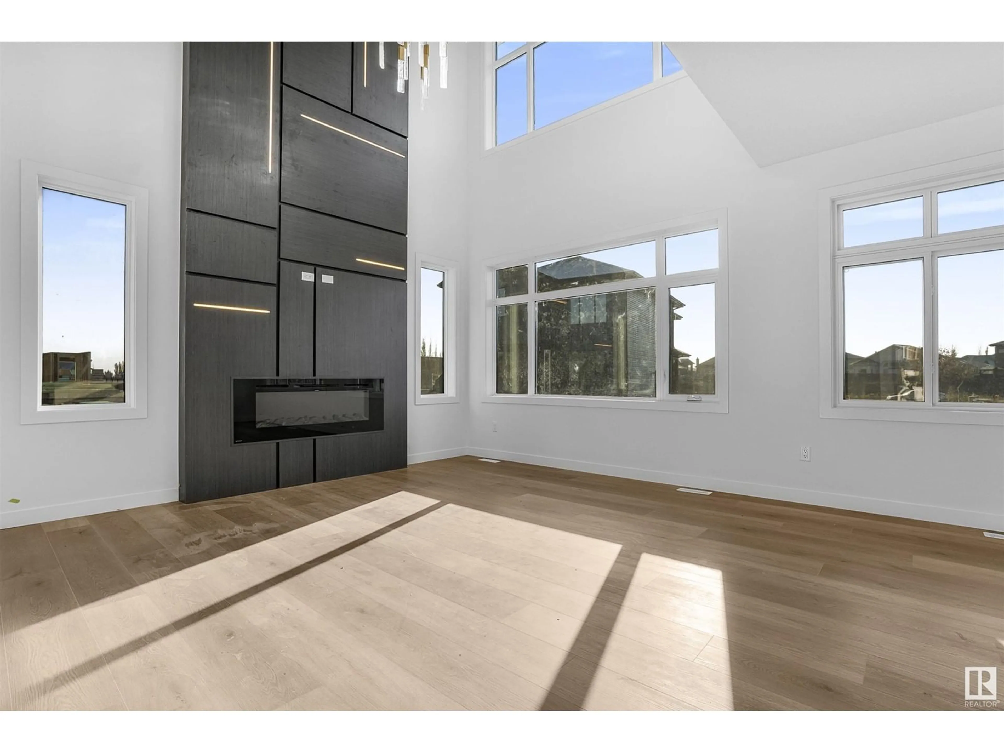 Unknown for NE - 16507 3 ST, Edmonton Alberta T5Y4J1