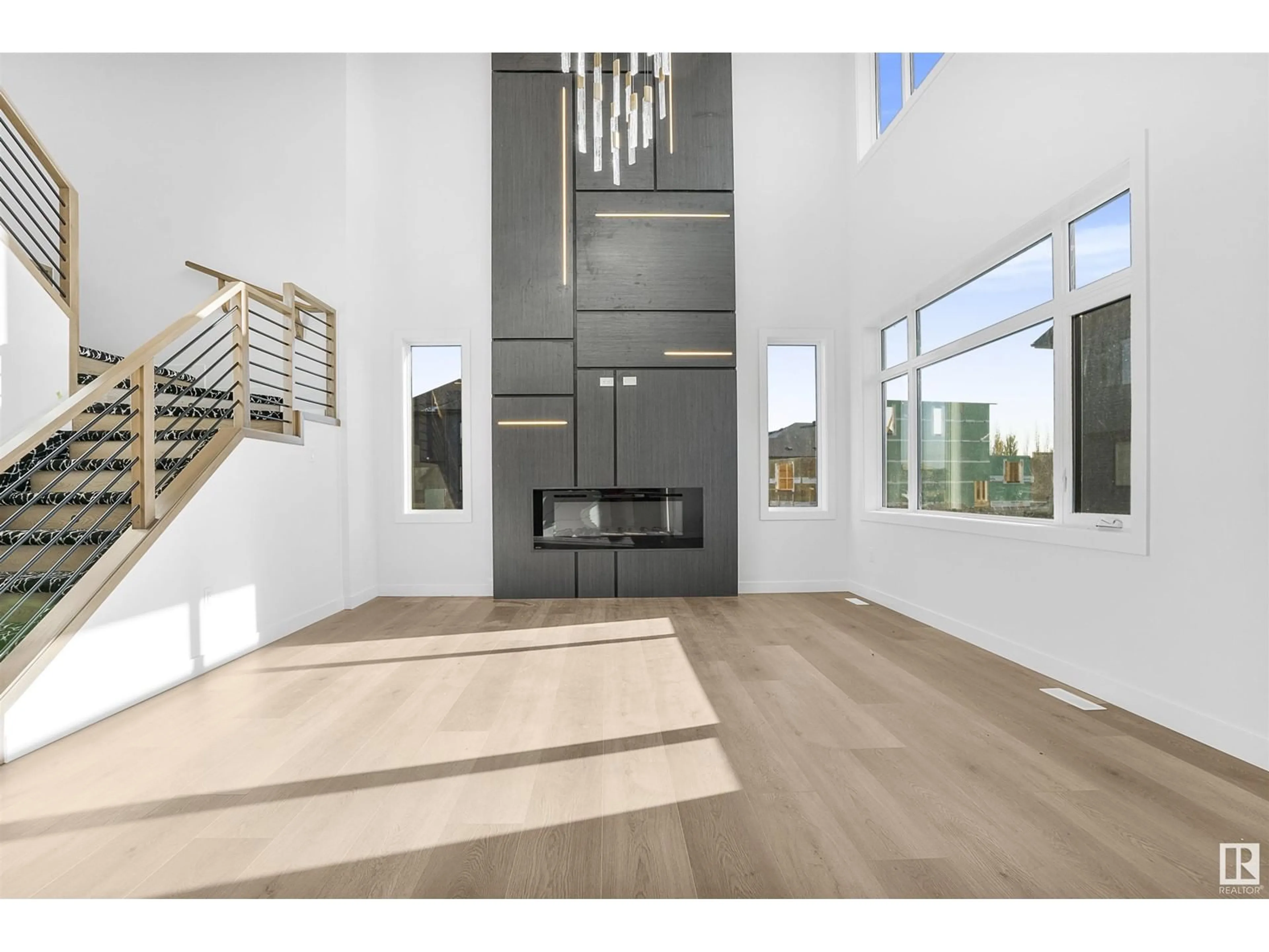 Unknown for NE - 16507 3 ST, Edmonton Alberta T5Y4J1