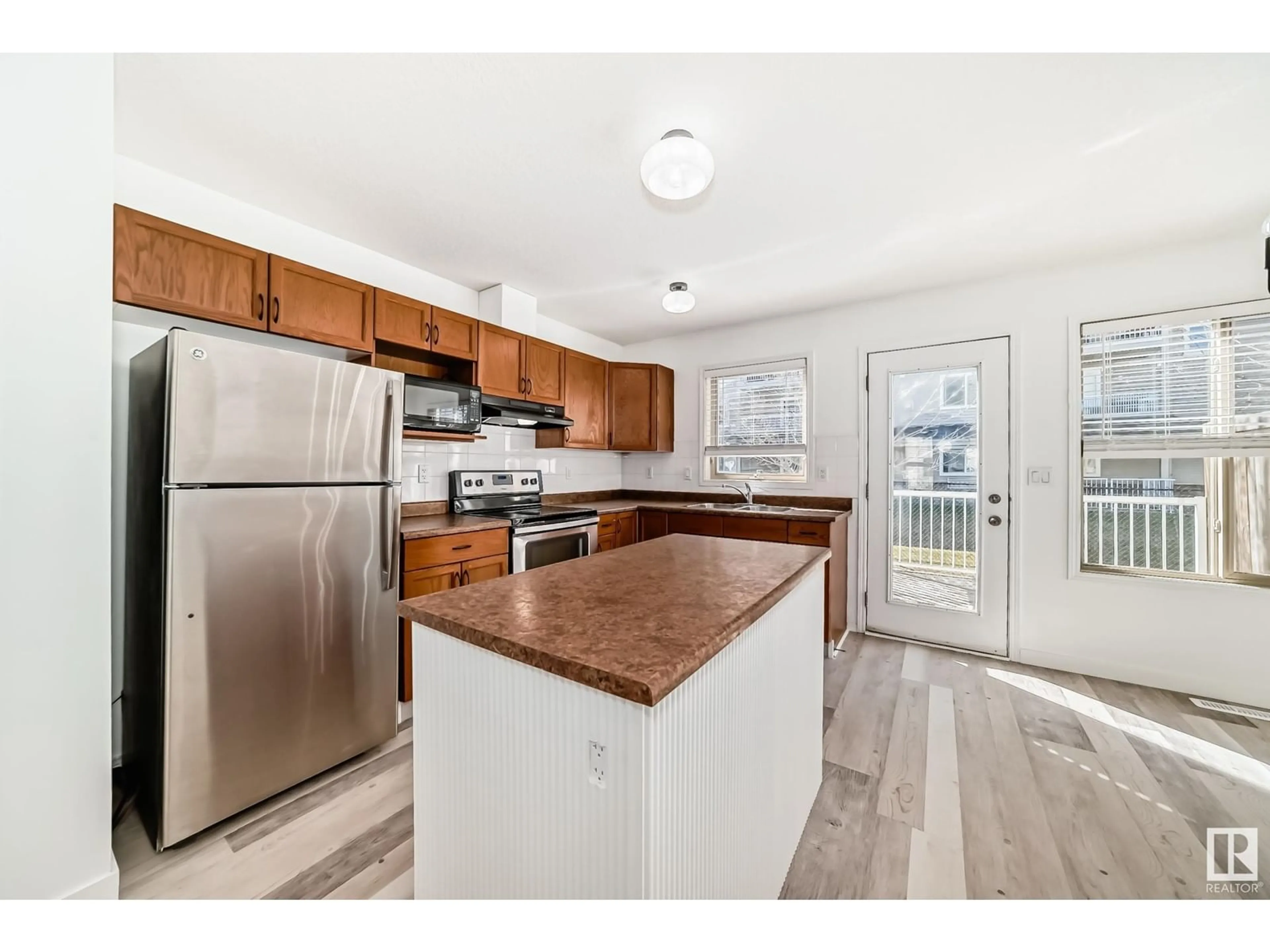 Open concept kitchen, unknown for #31 - 290 SPRUCE RIDGE RD, Spruce Grove Alberta T7X0C4
