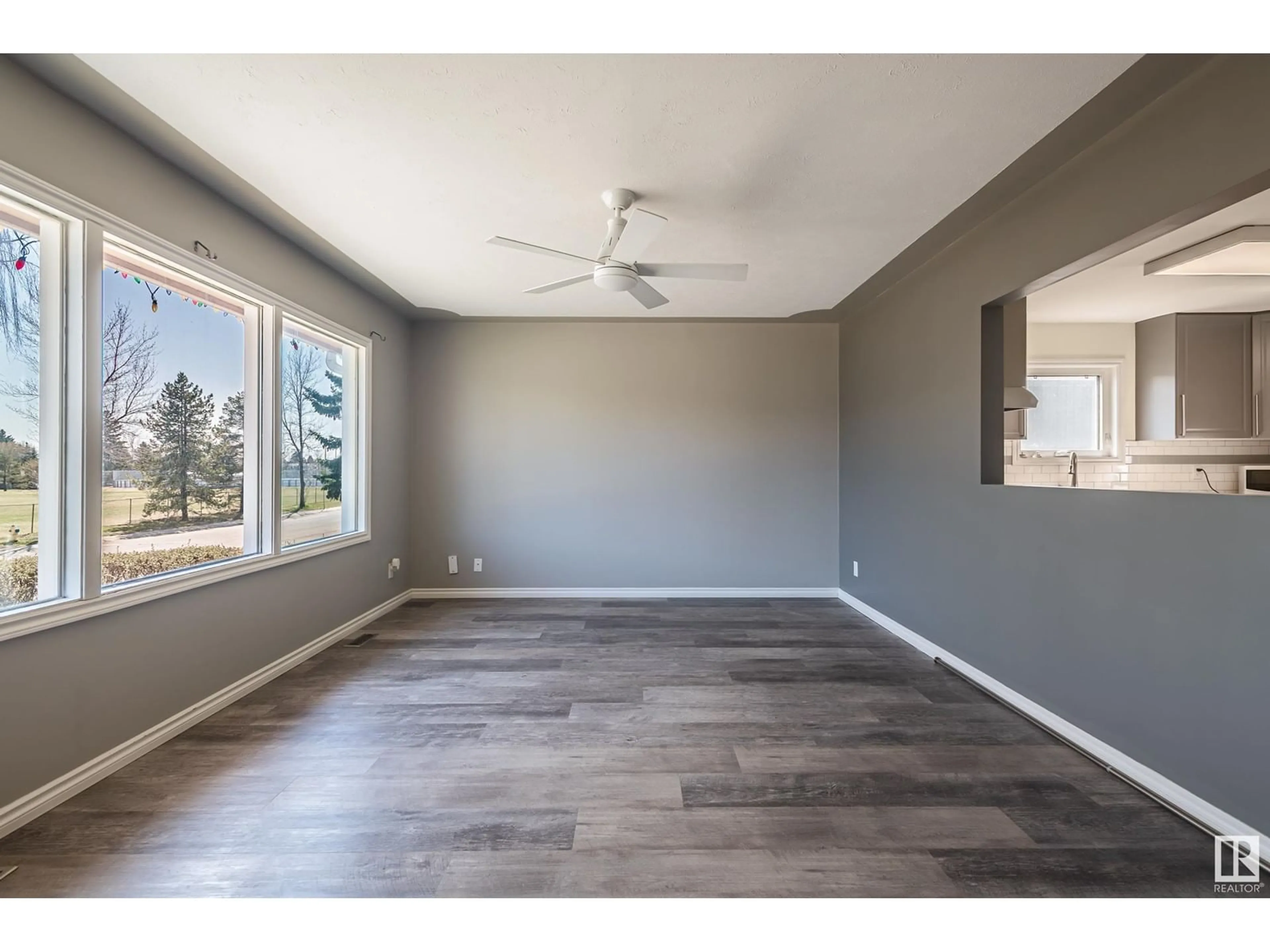 A pic of a room for 8936 153 ST, Edmonton Alberta T6E0S9
