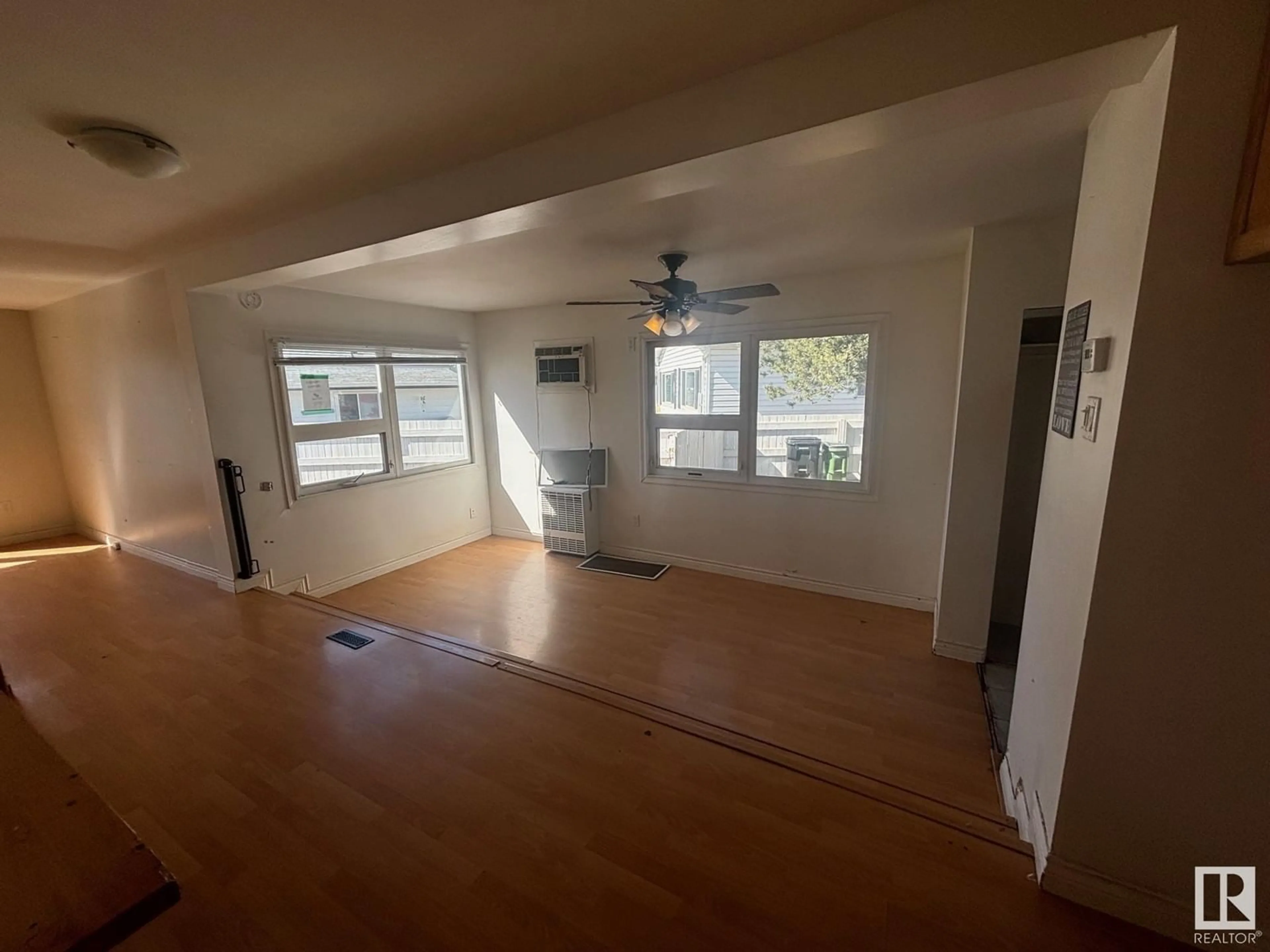 A pic of a room for SW - 1424 WEST STRAIT PL, Edmonton Alberta T5S2R8