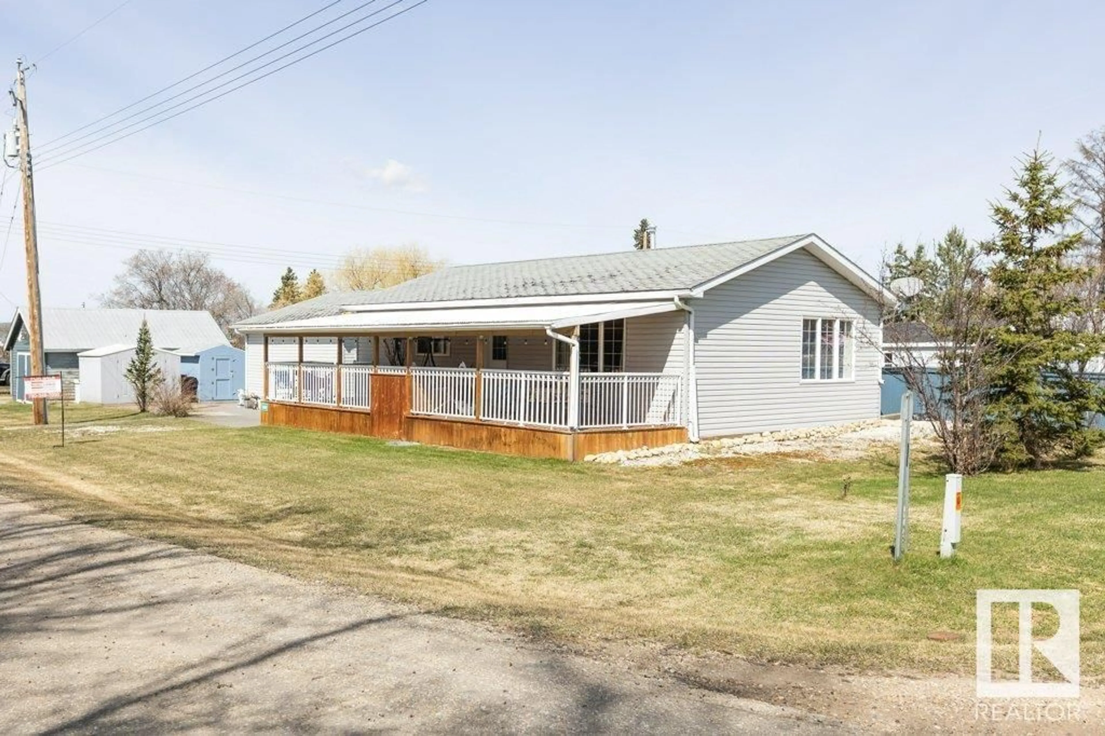 Home with vinyl exterior material, street for 4802 51 ST, Busby Alberta T0G0H0