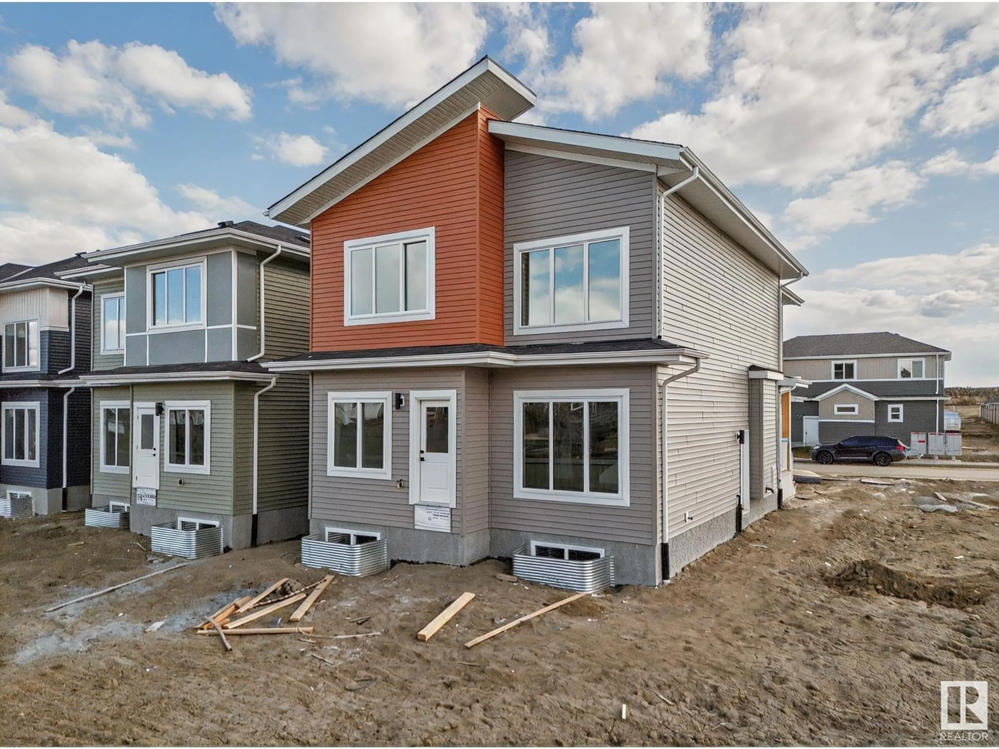 Home with vinyl exterior material, street for 3160 MAGPIE WY, Edmonton Alberta T5S0V4