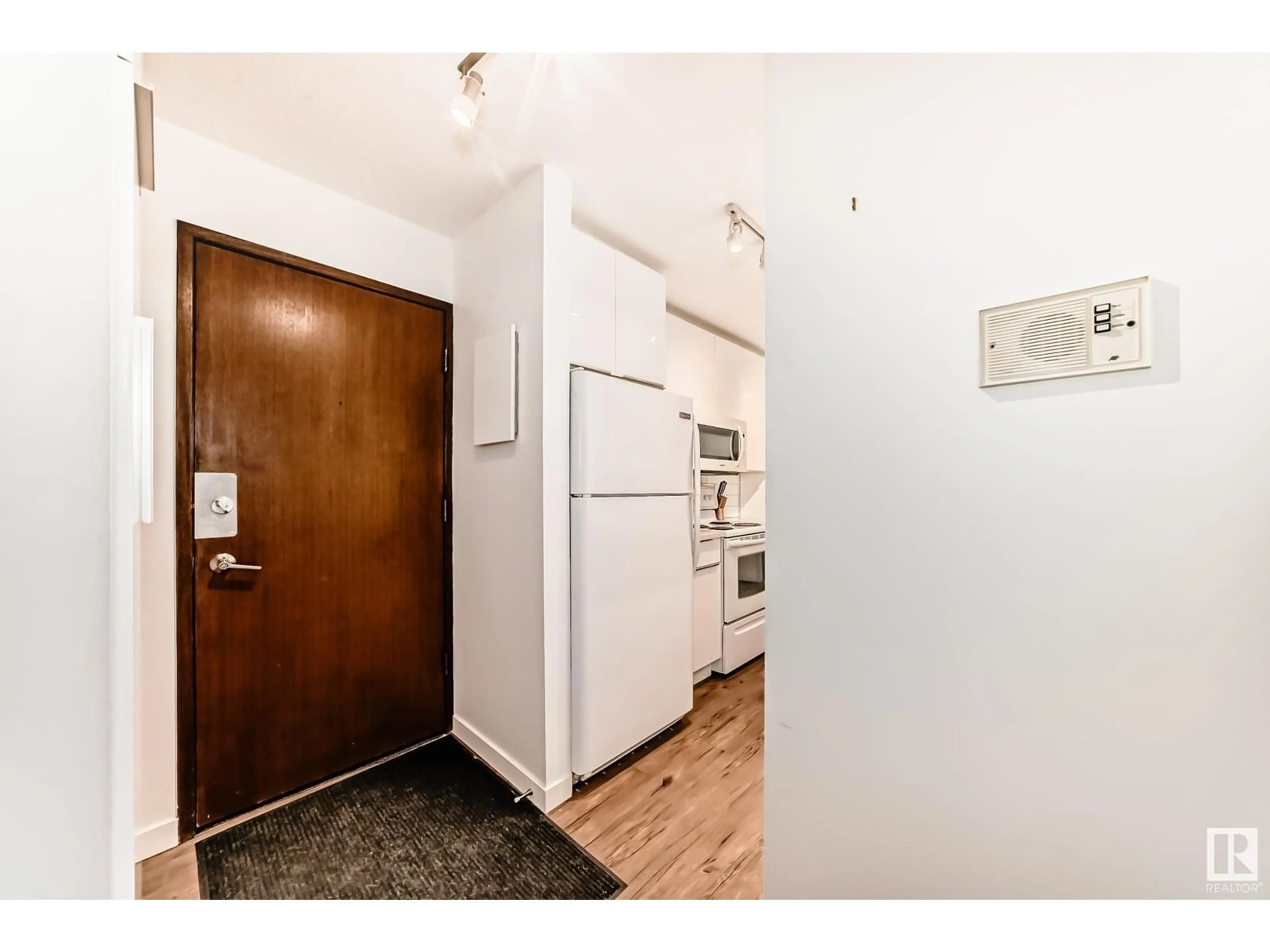 Unknown for #102 - 10745 78 AV, Edmonton Alberta T6E1P7