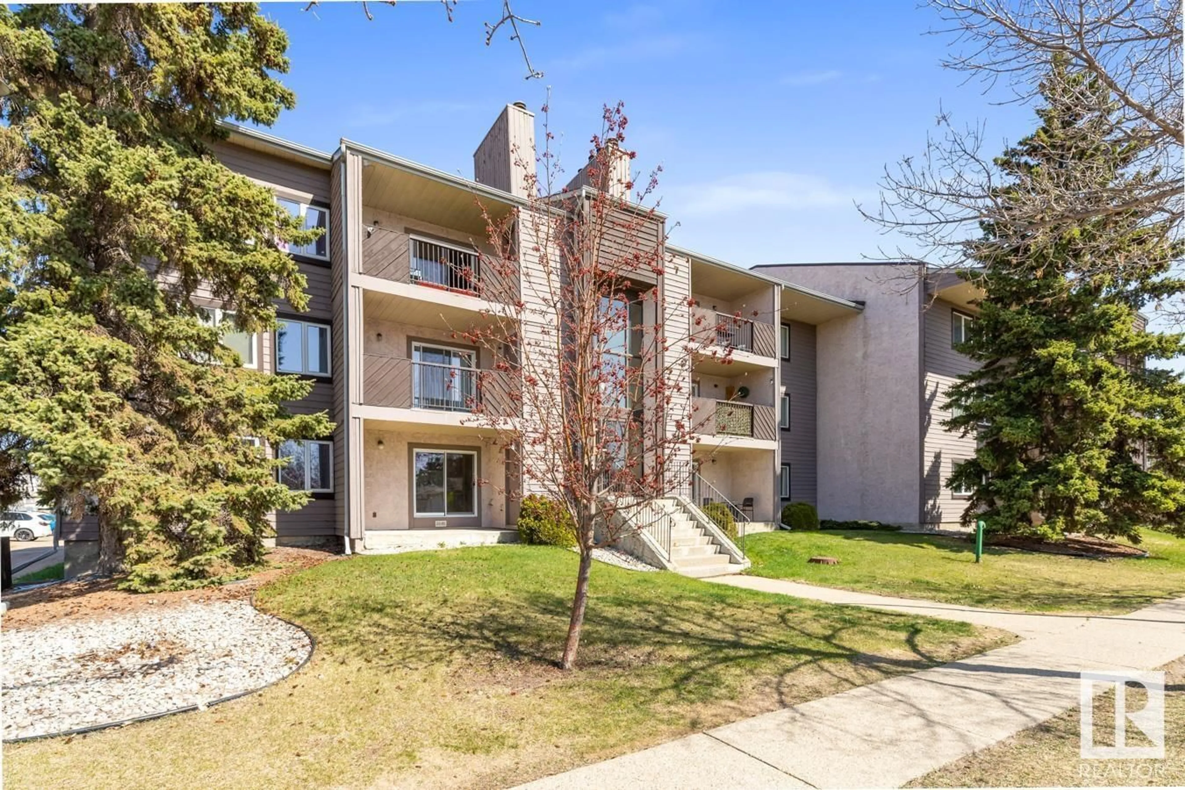 A pic from outside/outdoor area/front of a property/back of a property/a pic from drone, unknown for #304 - 39 AKINS DR, St. Albert Alberta T8N3M6