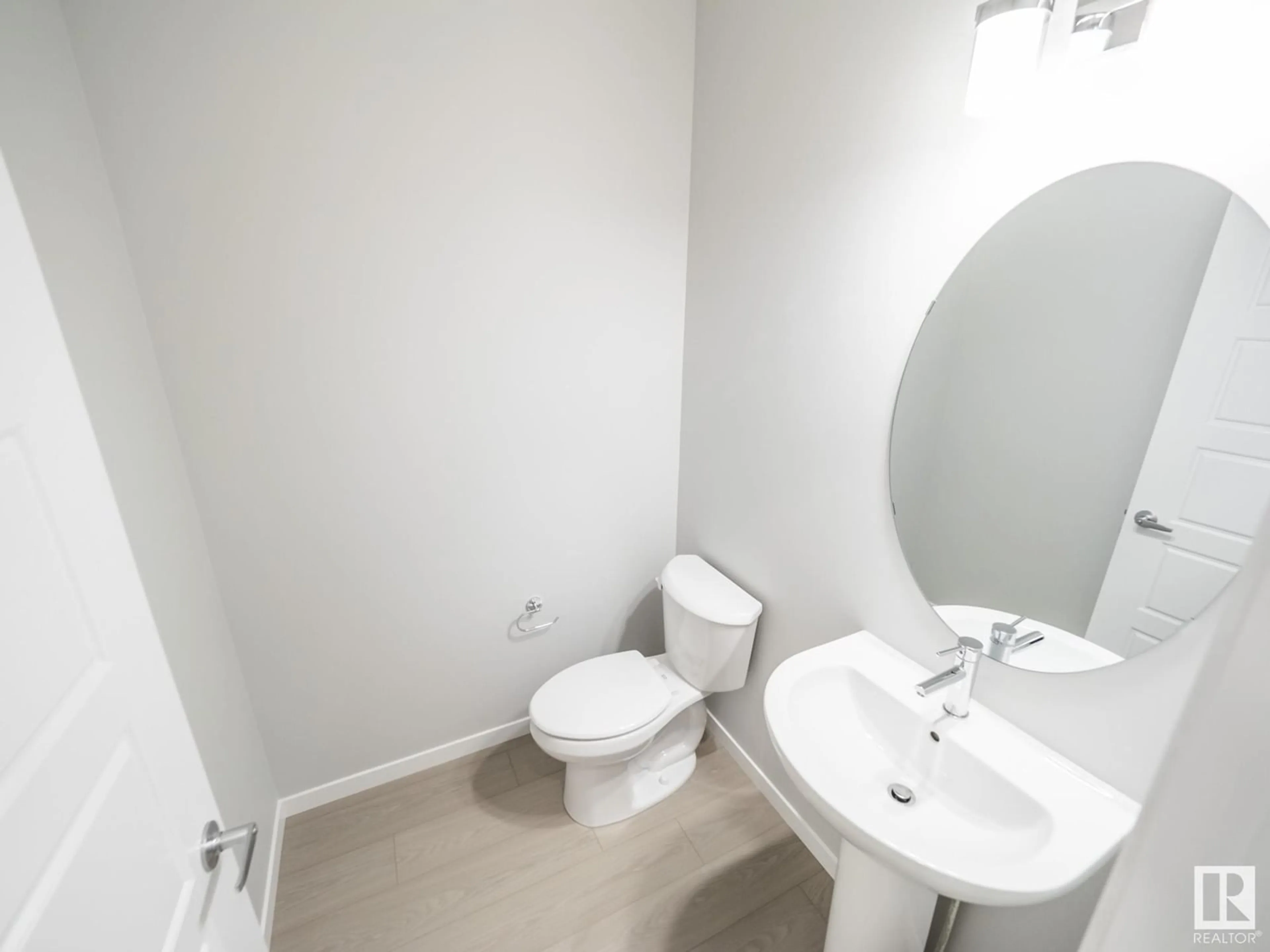 A pic of a room for NW - 2528 209 ST, Edmonton Alberta T6M2K7