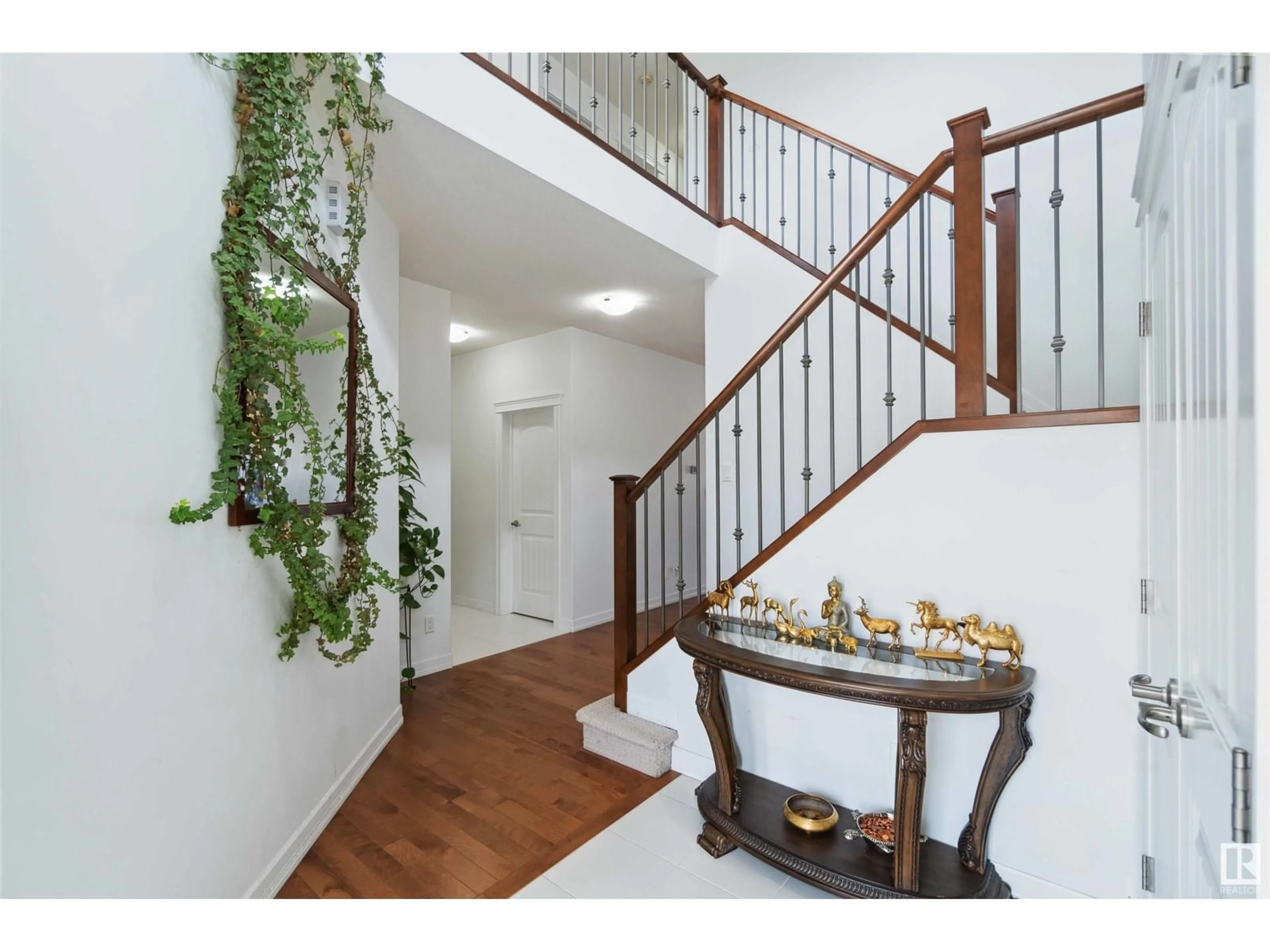 Indoor entryway for SW - 620 42 ST, Edmonton Alberta T6X2J2
