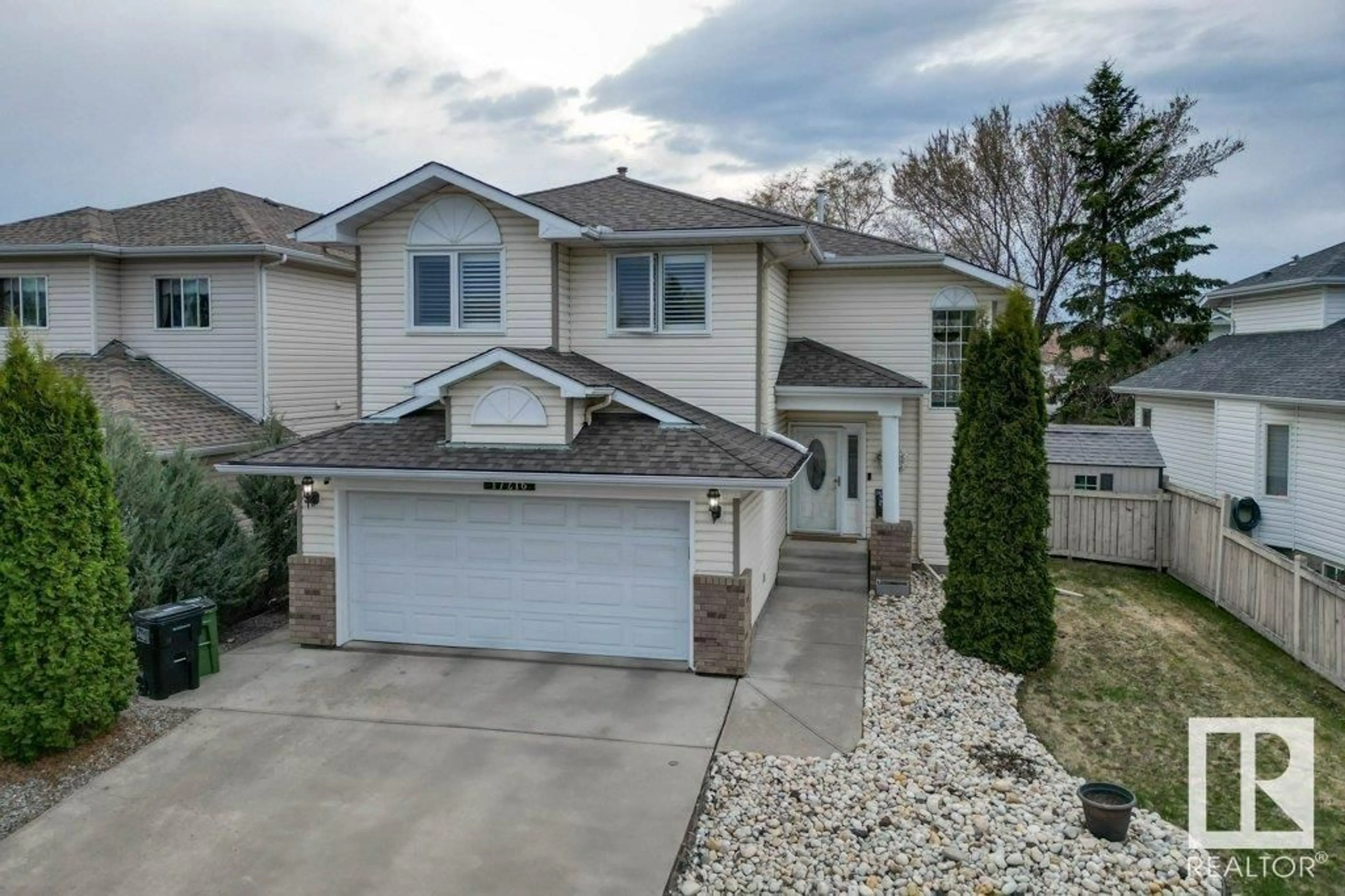 A pic from outside/outdoor area/front of a property/back of a property/a pic from drone, street for NW - 17216 113 ST, Edmonton Alberta T5X5X5