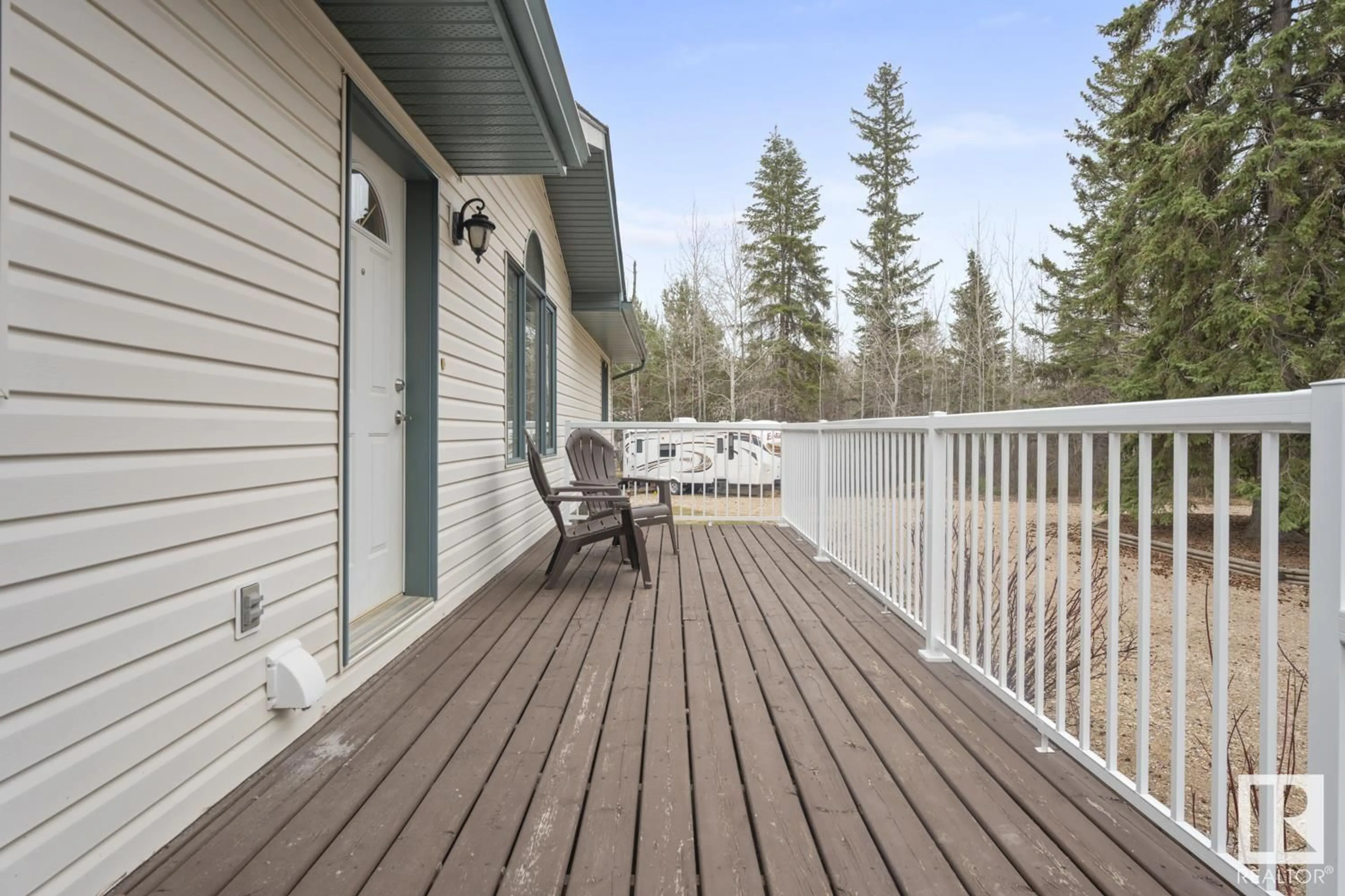 Patio, water/lake/river/ocean view for 61307 - 12 RANGE ROAD 470 ROAD, Rural Bonnyville M.D. Alberta T9N2H1