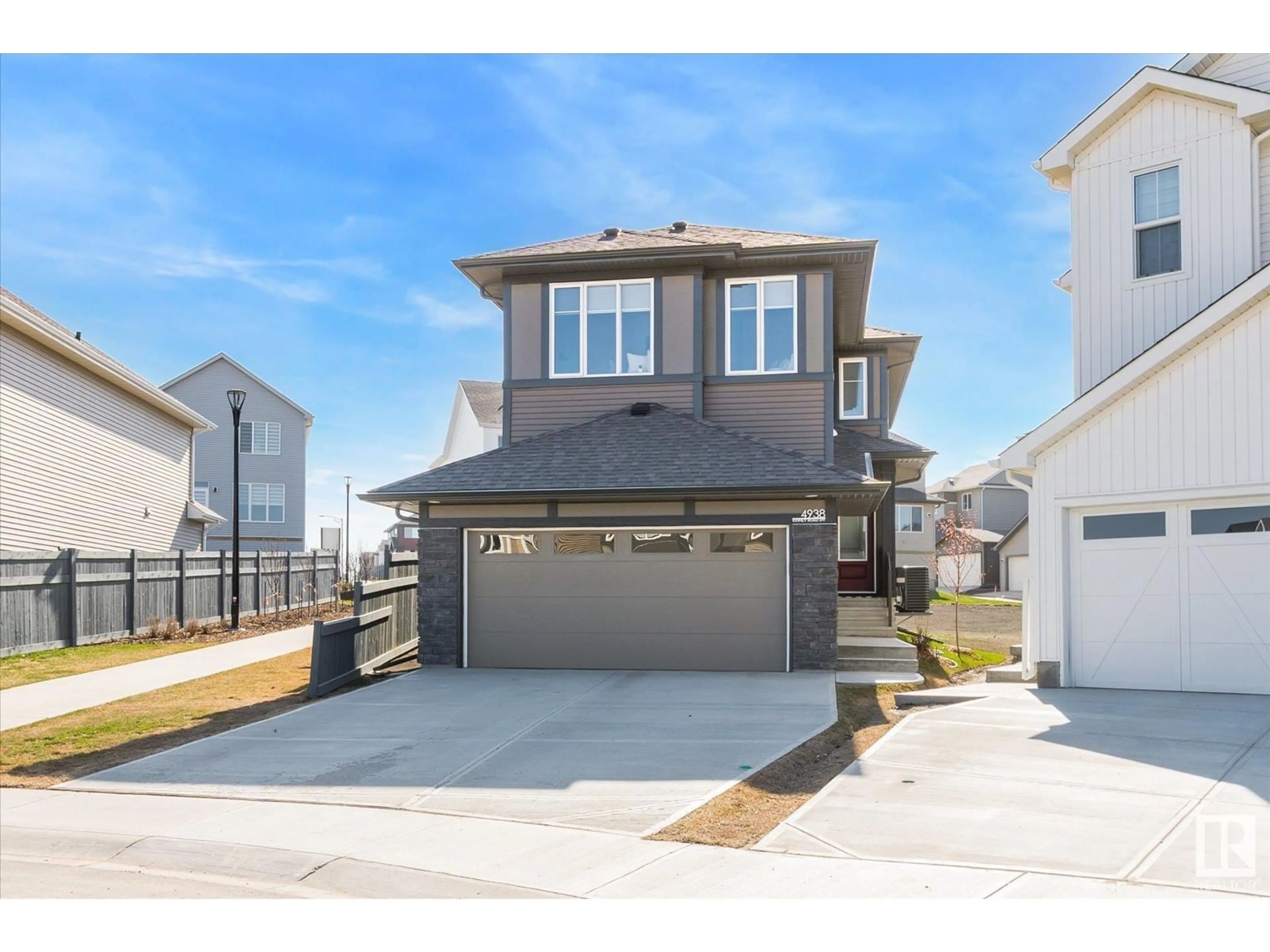 Unknown for 4938 KINNEY RD, Edmonton Alberta T6W5H1