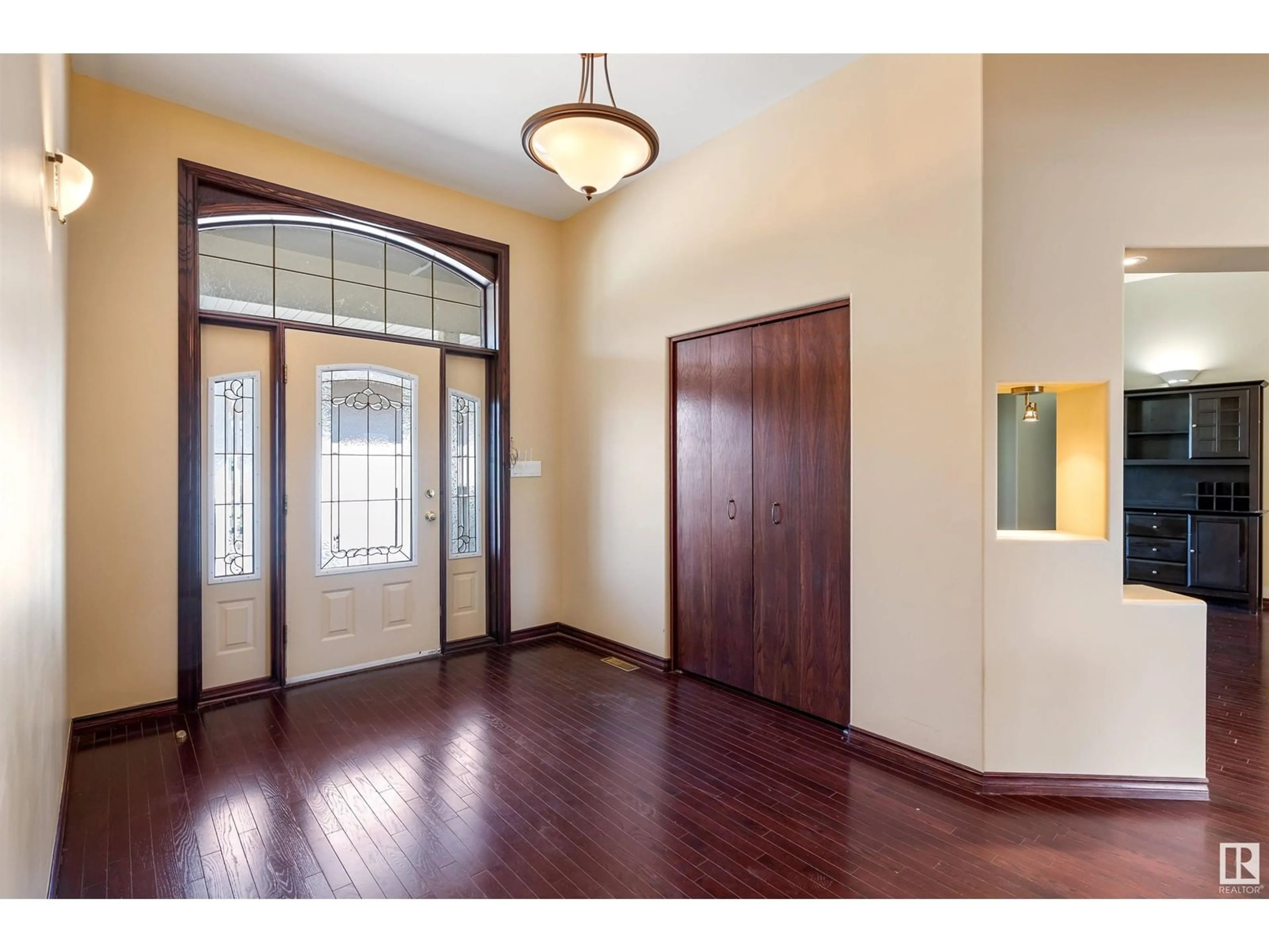 Indoor entryway for 54129 - 19 RGE ROAD 275, Rural Parkland County Alberta T7X3S4