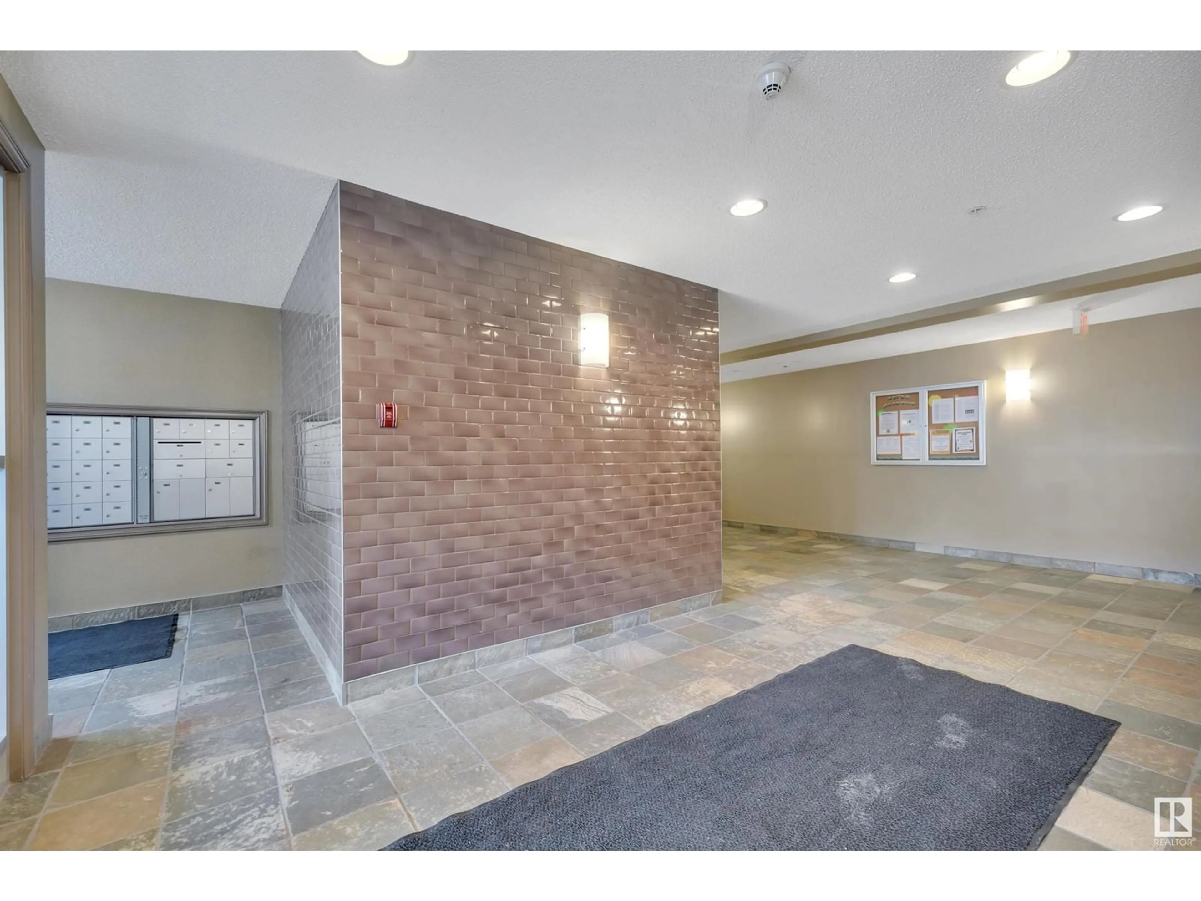 Indoor foyer for #312 - 4407 23 ST, Edmonton Alberta T6T0B6