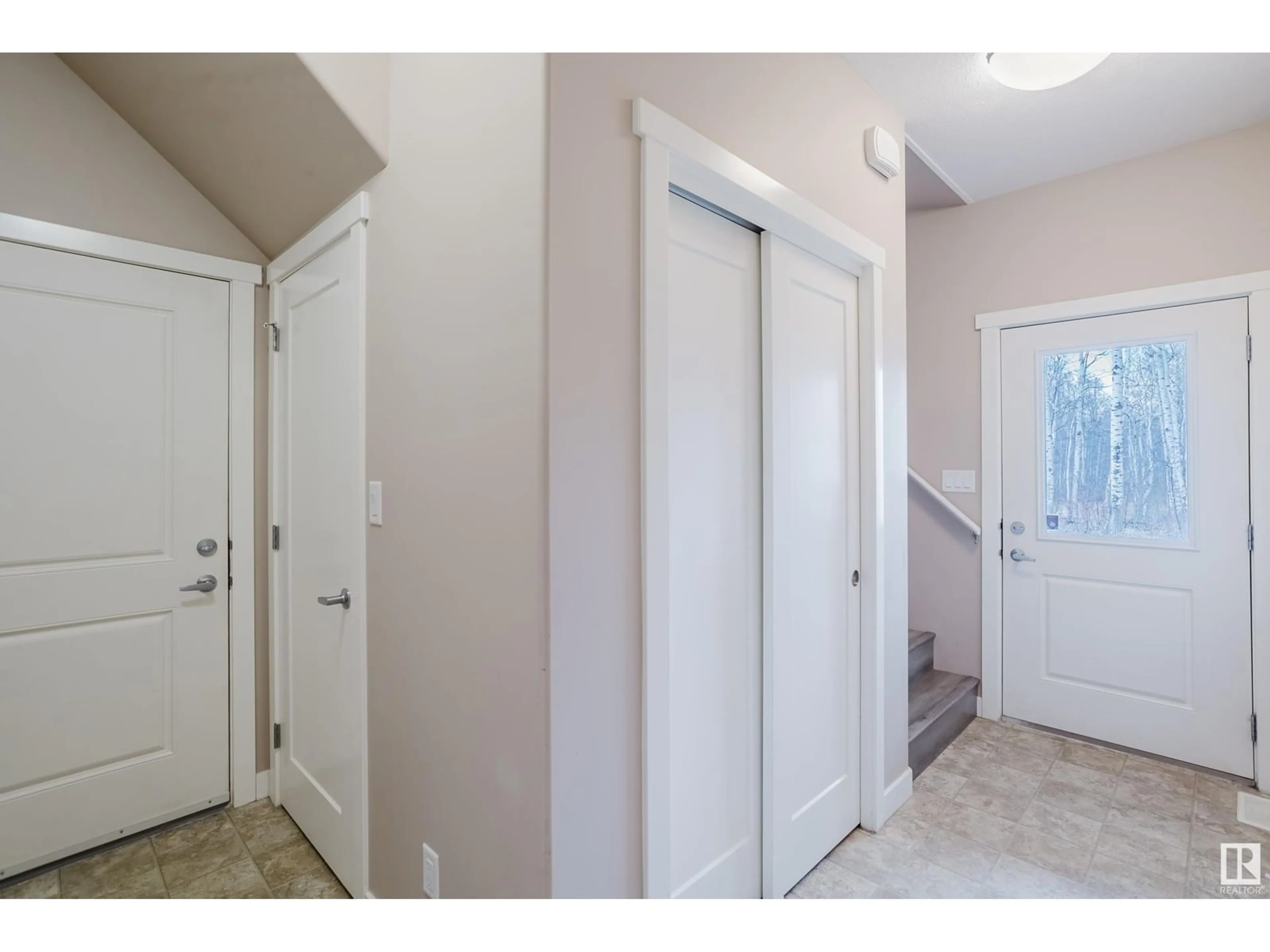 Indoor entryway for NW - 52210 192 RD, Rural Beaver County Alberta T0C4J5