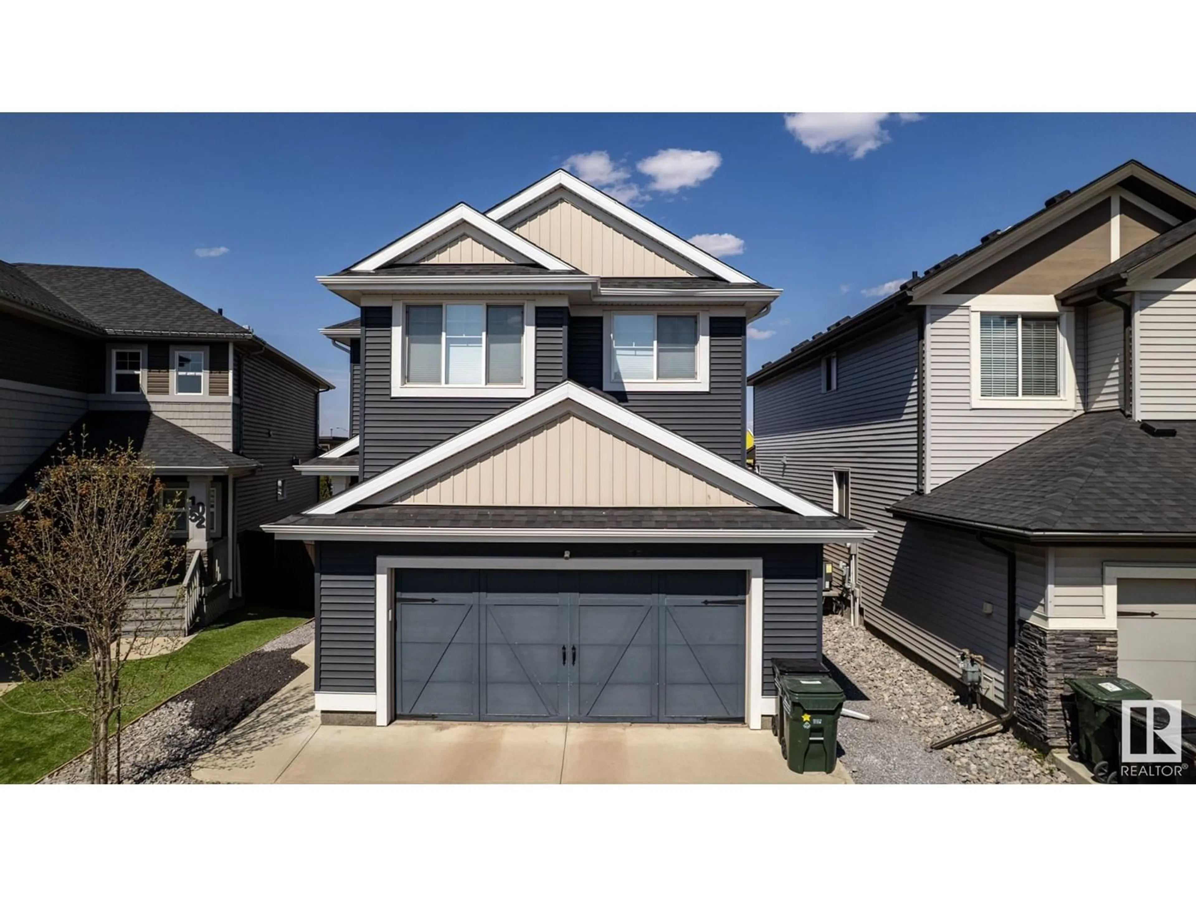 Home with vinyl exterior material, street for 1054 ALLENDALE CR, Sherwood Park Alberta T8H0X7