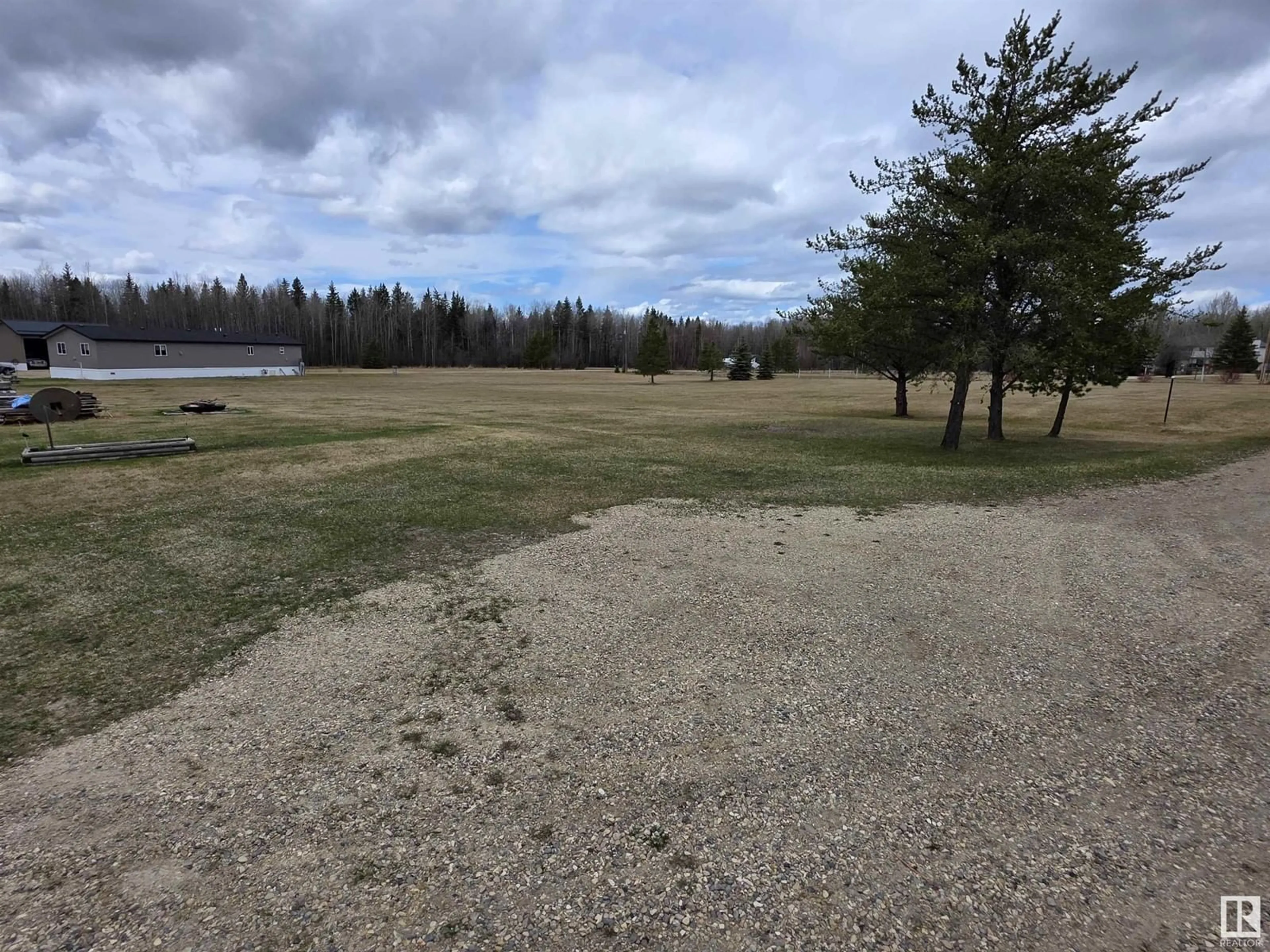A pic from outside/outdoor area/front of a property/back of a property/a pic from drone, water/lake/river/ocean view for 9 - 49410 RGE ROAD 81, Rural Brazeau County Alberta T7A1J8