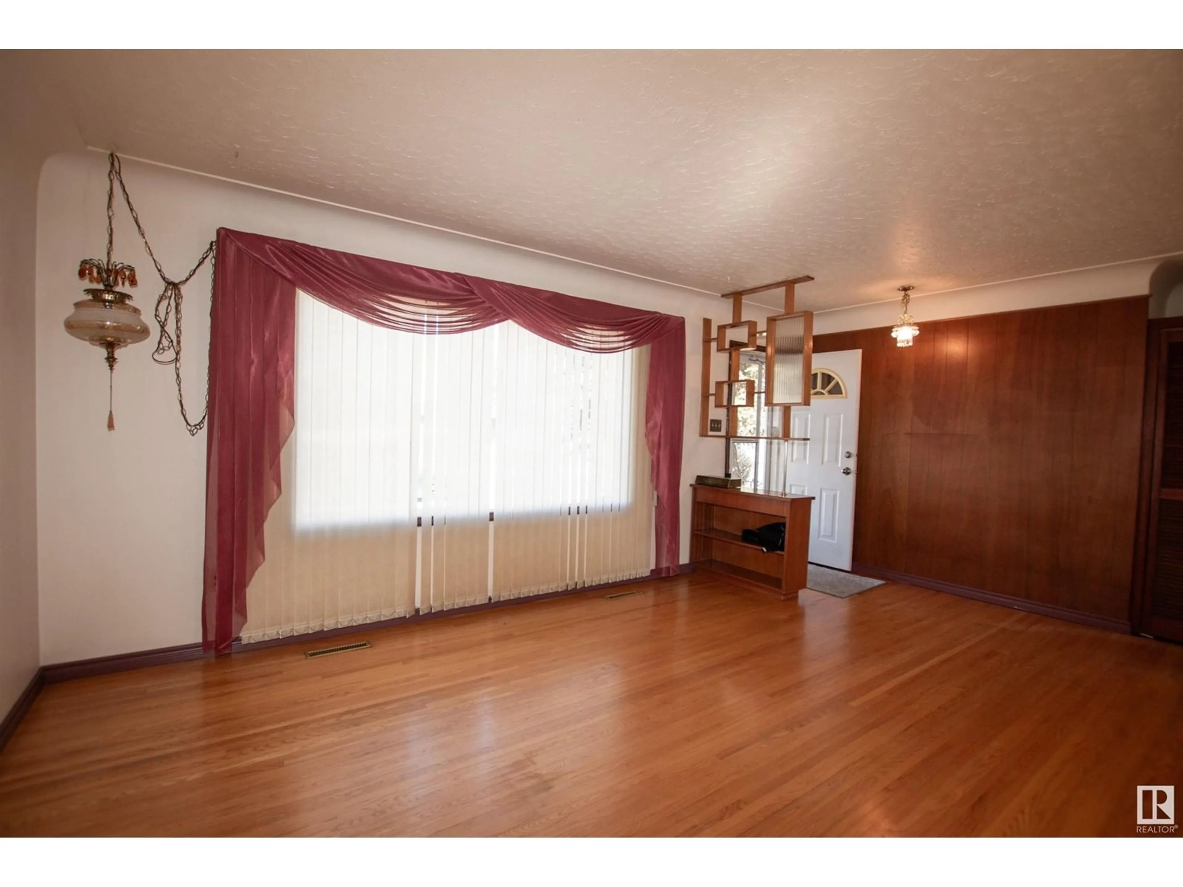 Unknown for NW - 13123 85 ST, Edmonton Alberta T5E2Z5
