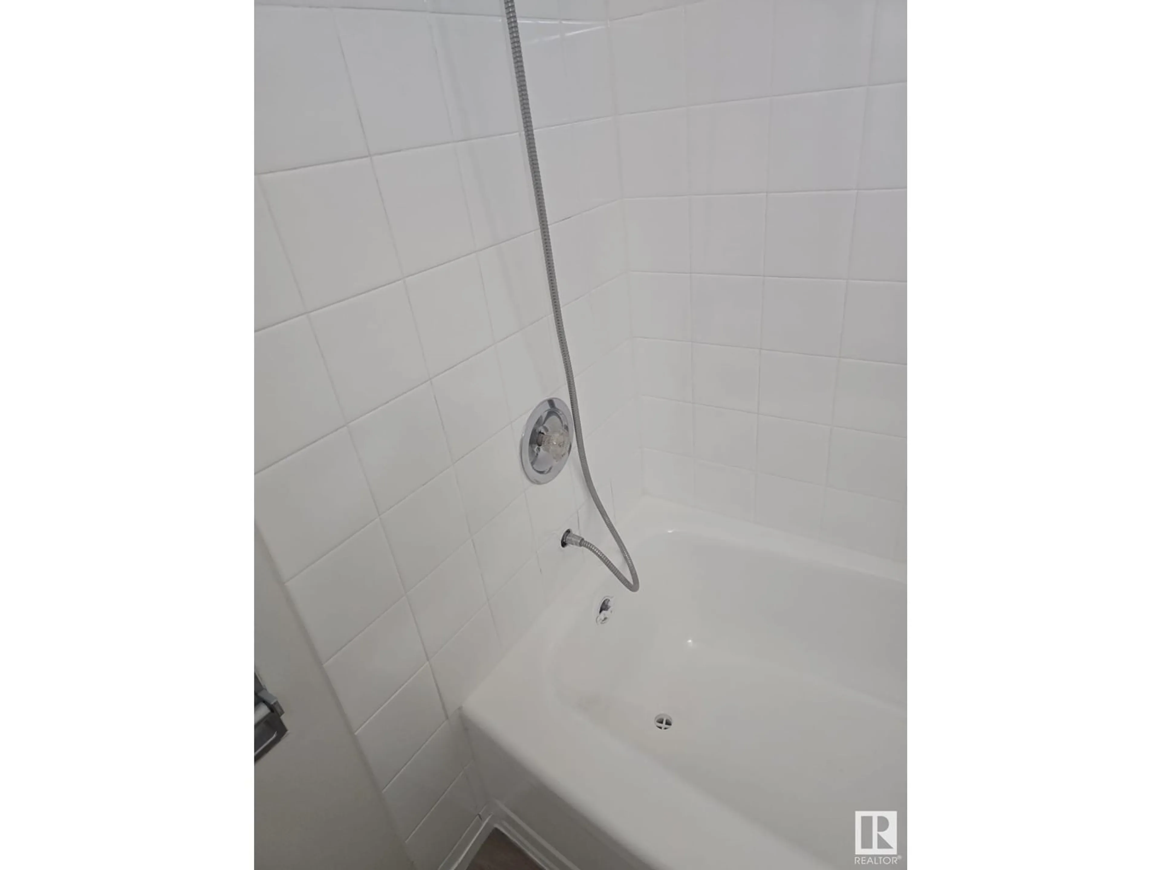 A pic of a room for 12935 82 ST, Edmonton Alberta T5E2T3