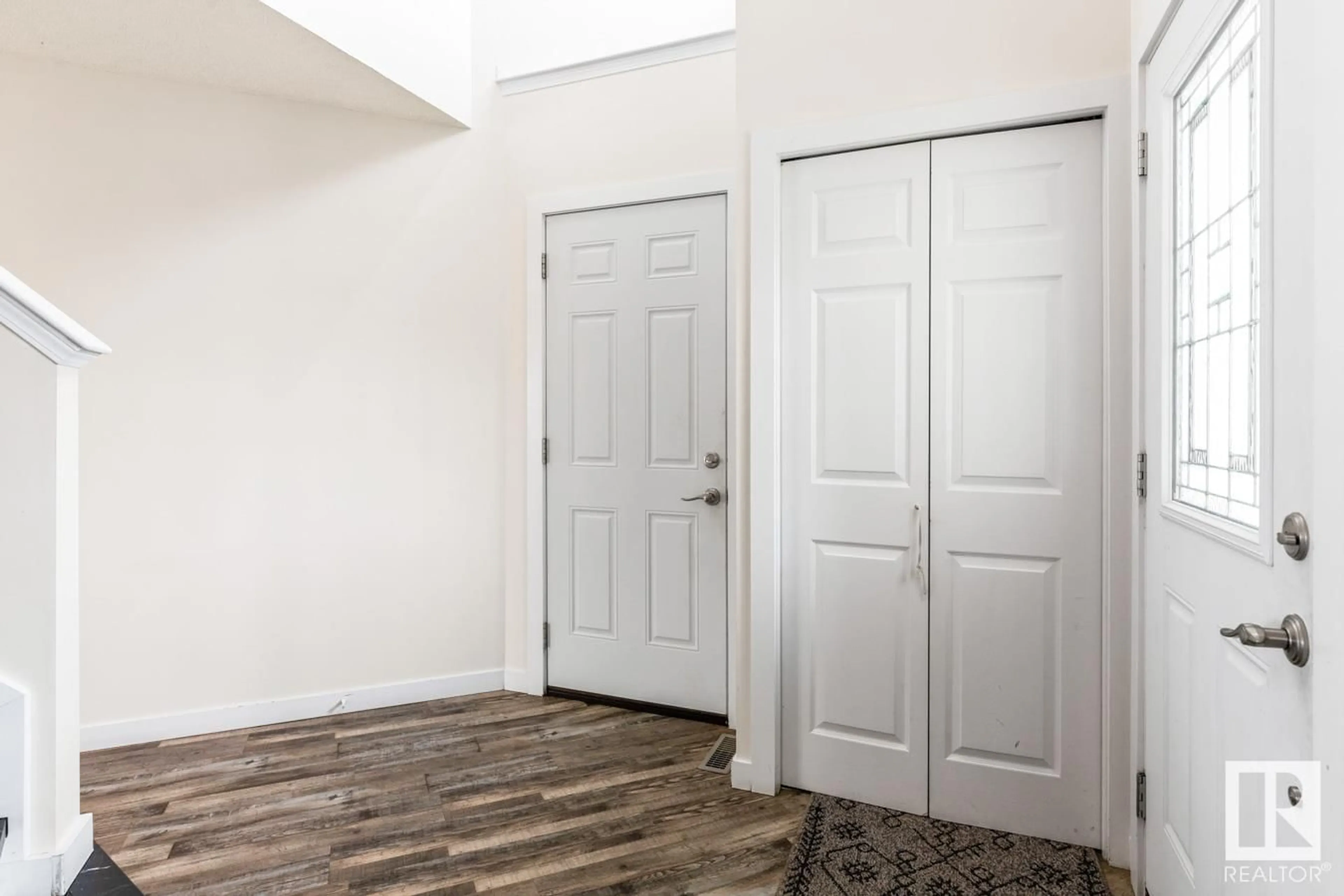 Indoor entryway for 9109 164 AV, Edmonton Alberta T5Z3H7