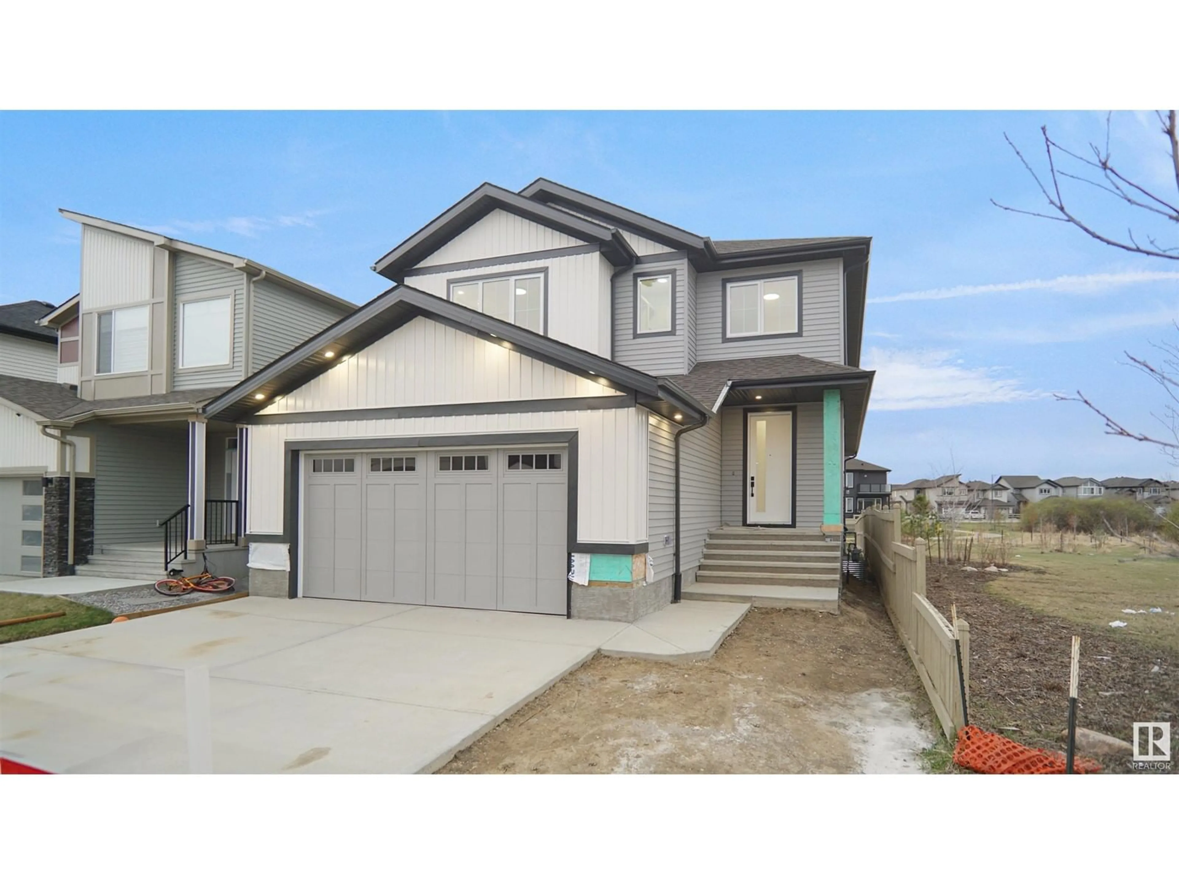 Home with vinyl exterior material, street for NW - 3540 6 ST, Edmonton Alberta T6T2L5