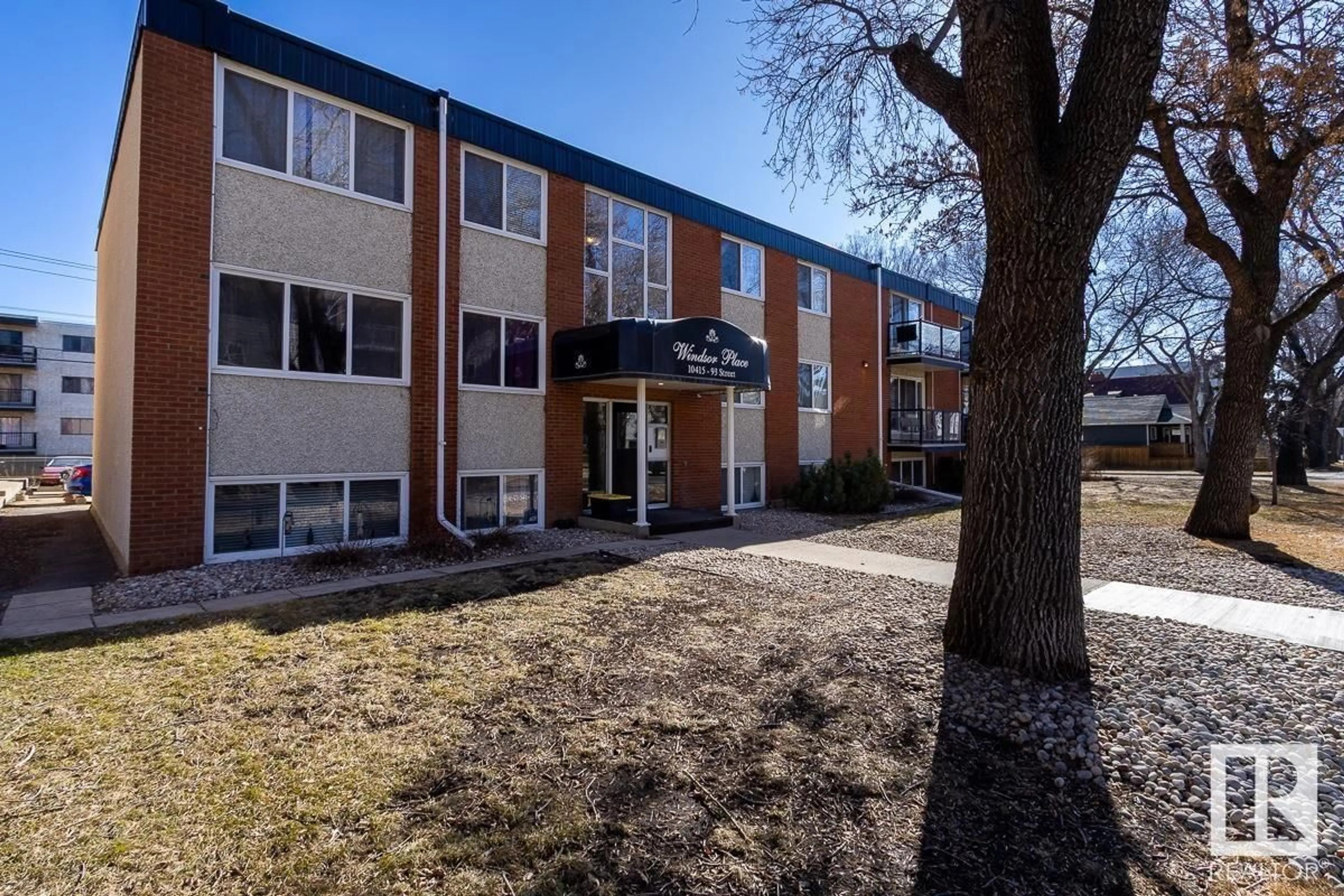 Unknown for #104 - 10415 93 ST, Edmonton Alberta T5H1X5