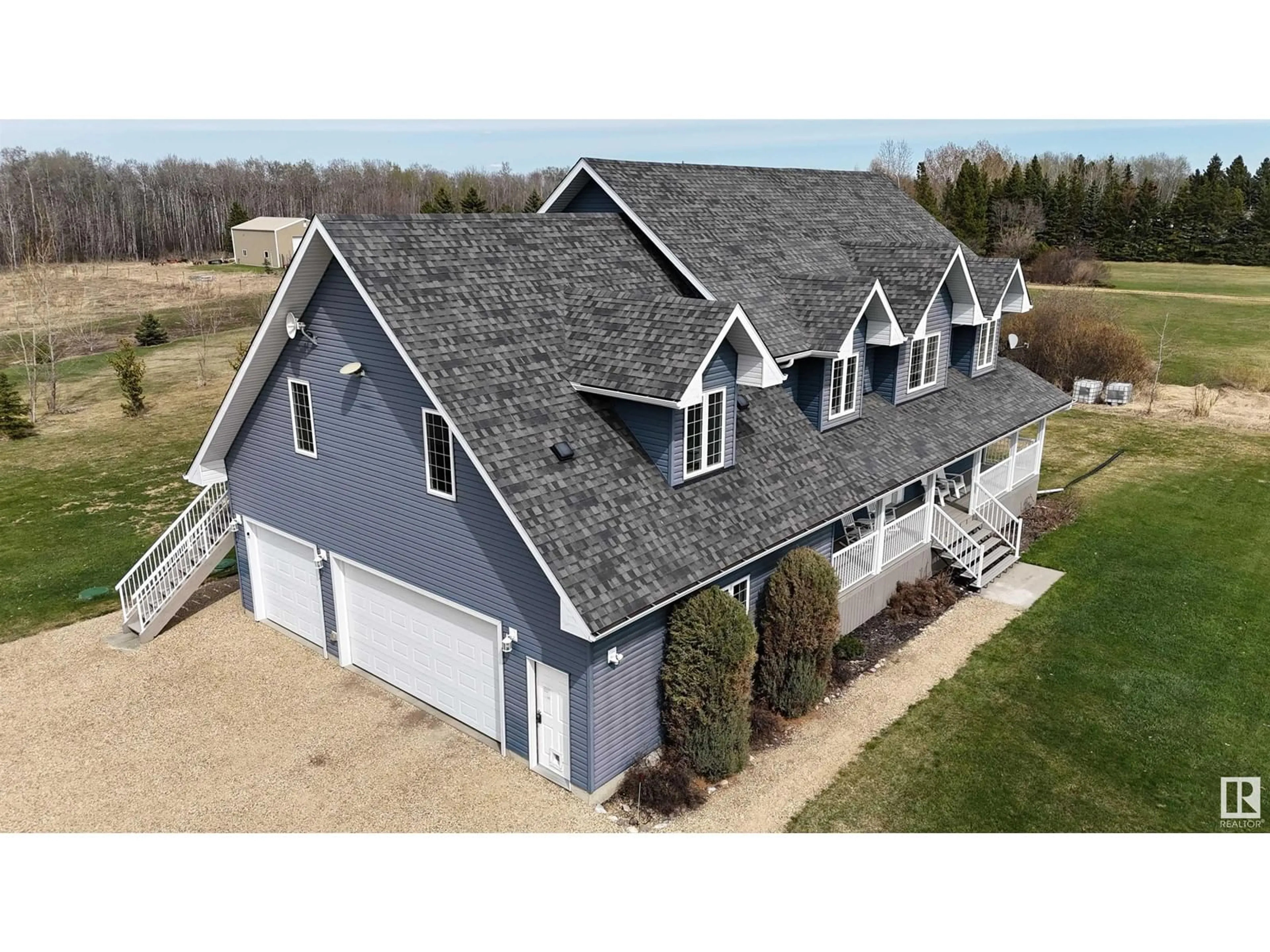 A pic from outside/outdoor area/front of a property/back of a property/a pic from drone, building for 51309 - 181 RGE ROAD 225, Rural Strathcona County Alberta T8C1H5