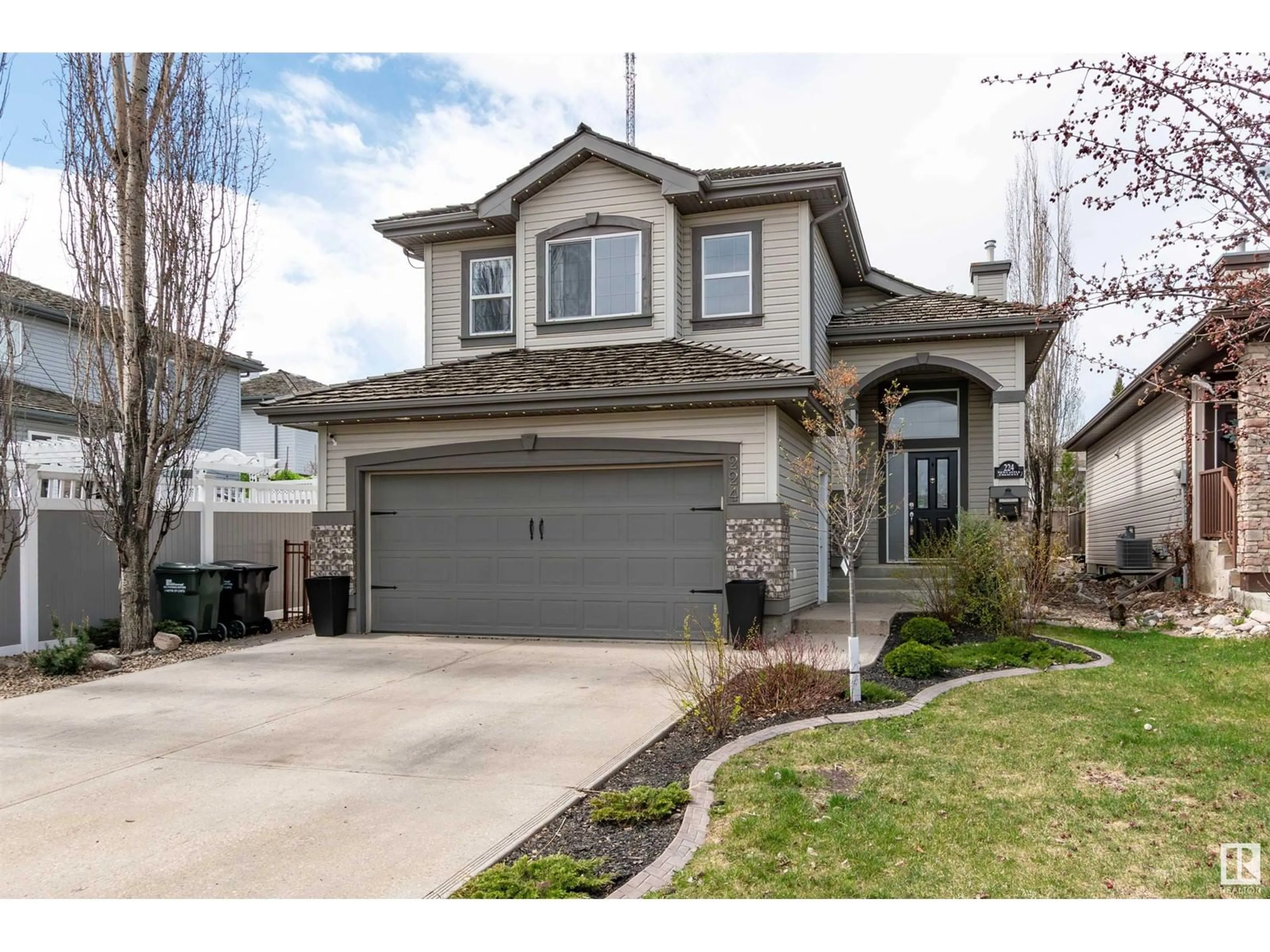 Home with vinyl exterior material, street for 224 NEWCASTLE CR, Sherwood Park Alberta T8A6K8