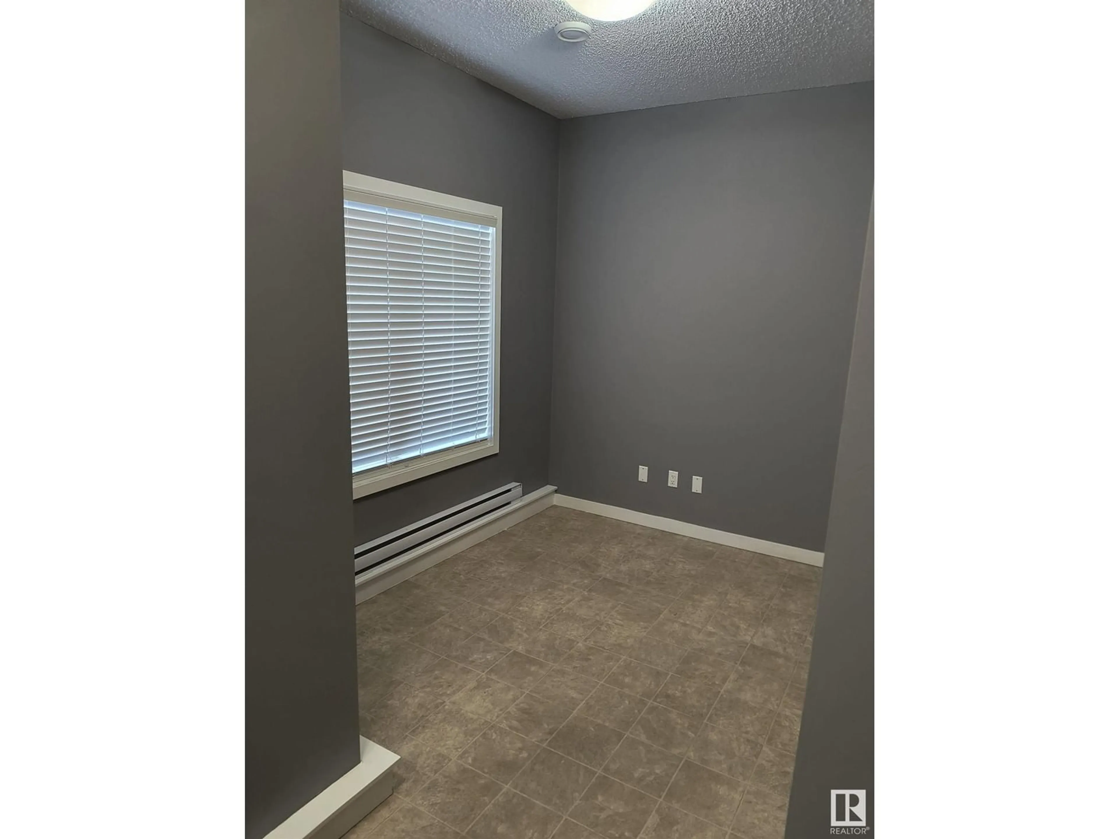 A pic of a room for #23 - 655 WATT BV, Edmonton Alberta T6X0Y2