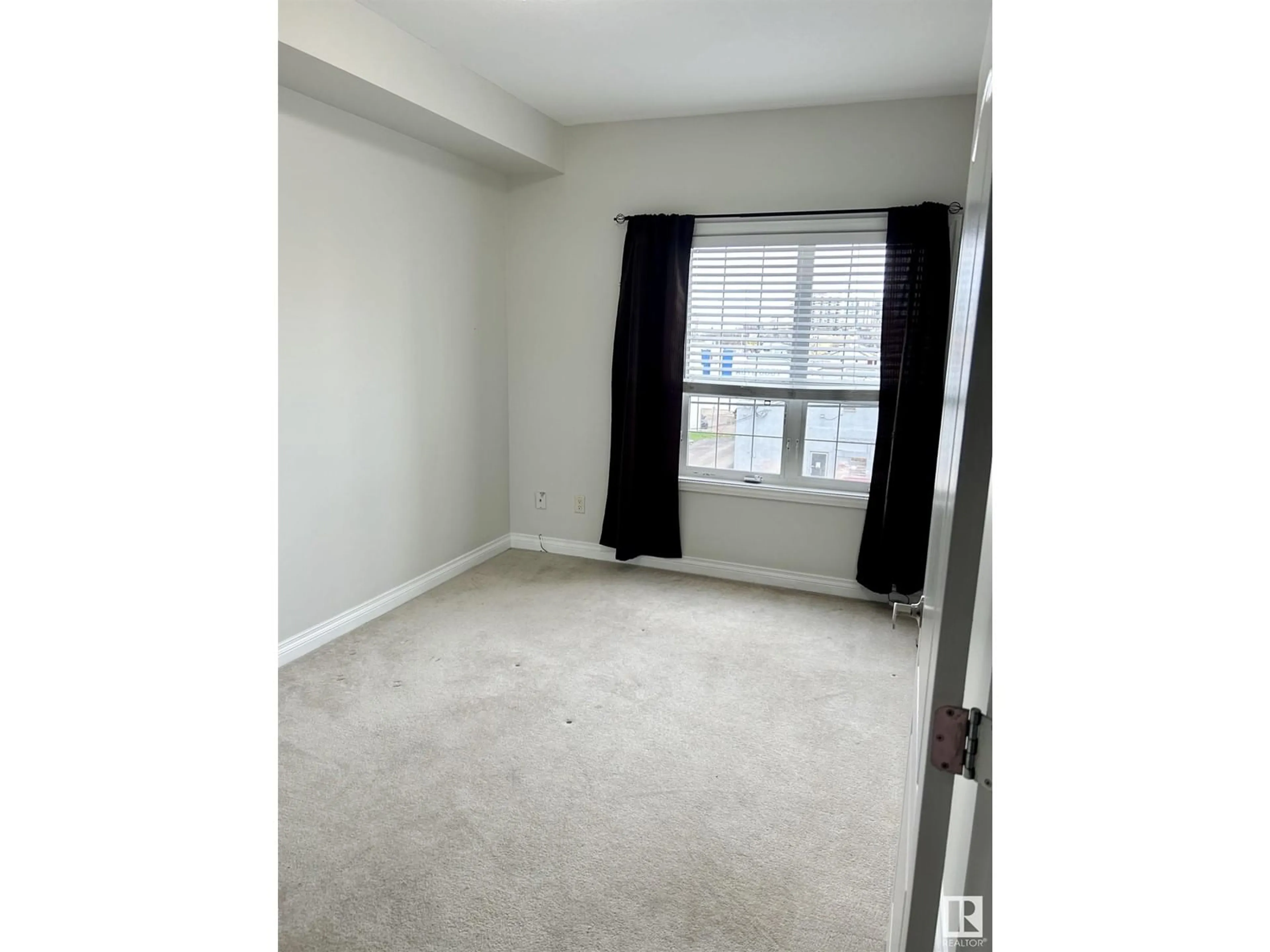A pic of a room for 307 - 10116 80 AV, Edmonton Alberta T6E6V7