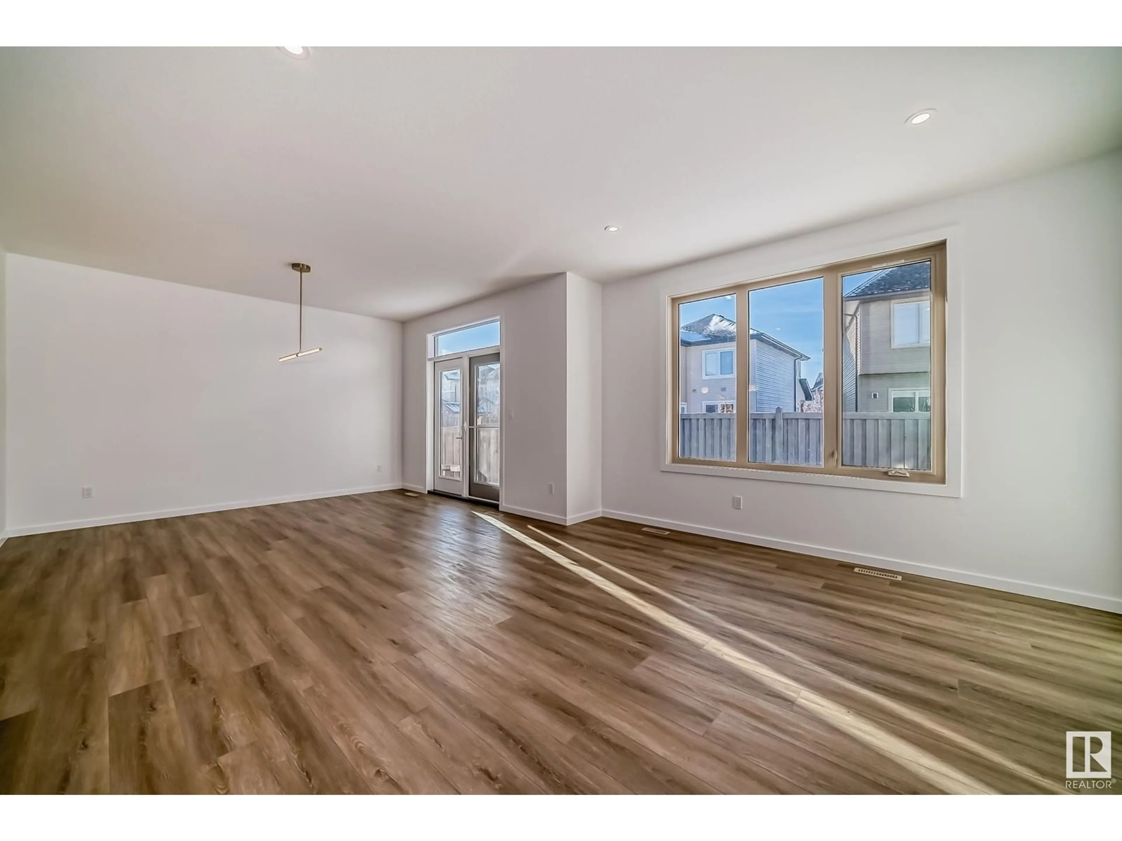A pic of a room for 1362 AINSLIE WD, Edmonton Alberta T6W2L9
