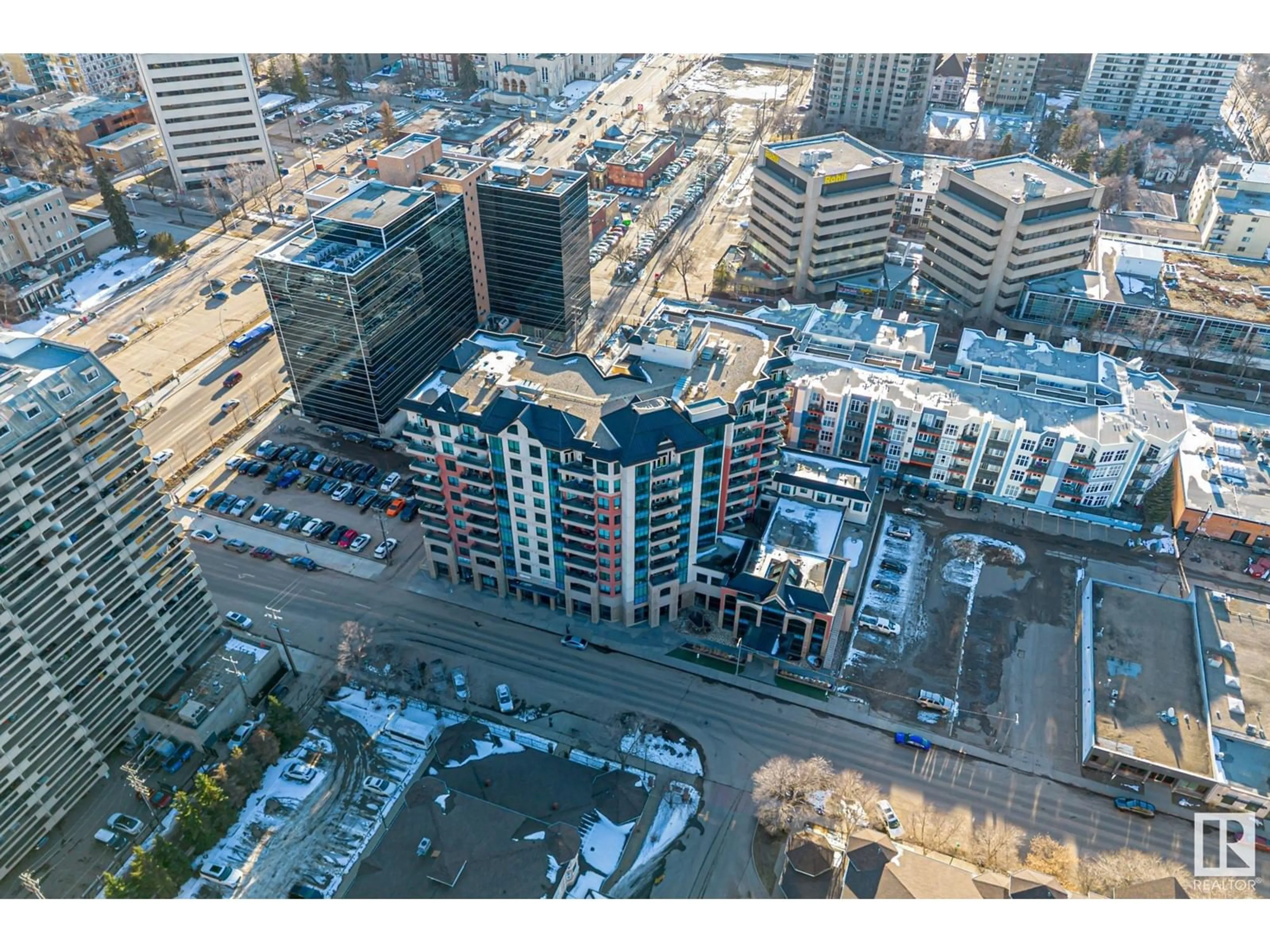 A pic from outside/outdoor area/front of a property/back of a property/a pic from drone, city buildings view from balcony for 507 - 10142 111 ST NW, Edmonton Alberta T5J0K6