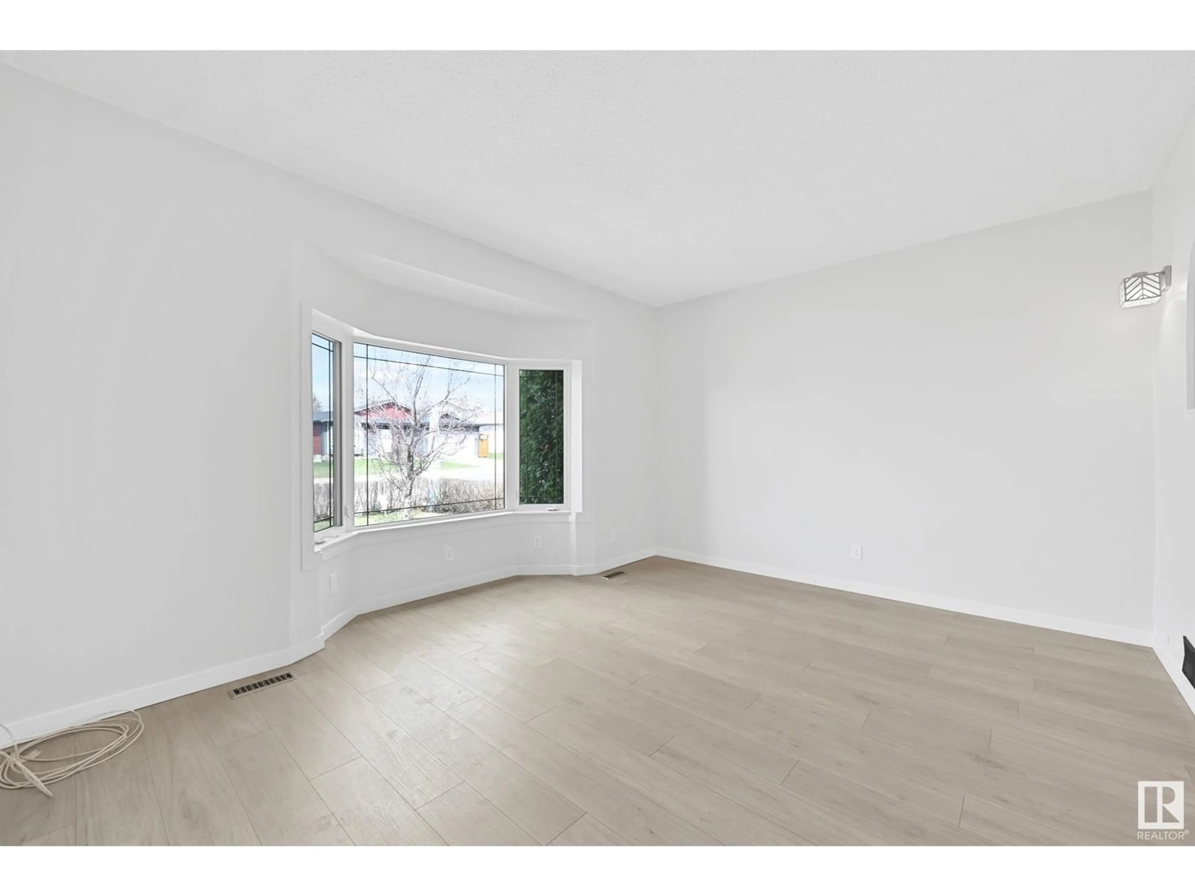A pic of a room for 63 LUNNON DR, Gibbons Alberta T0A1N0