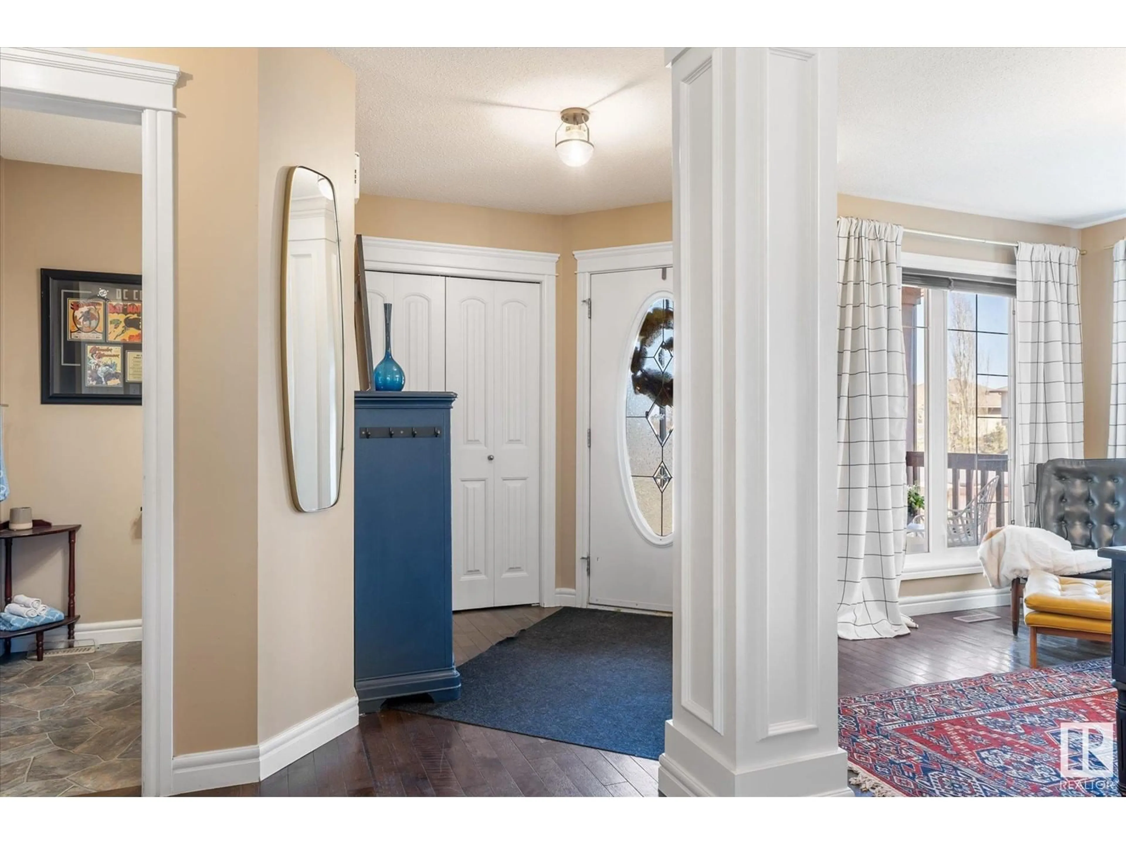 Indoor entryway for 603 SUNCREST WY, Sherwood Park Alberta T8H0G7