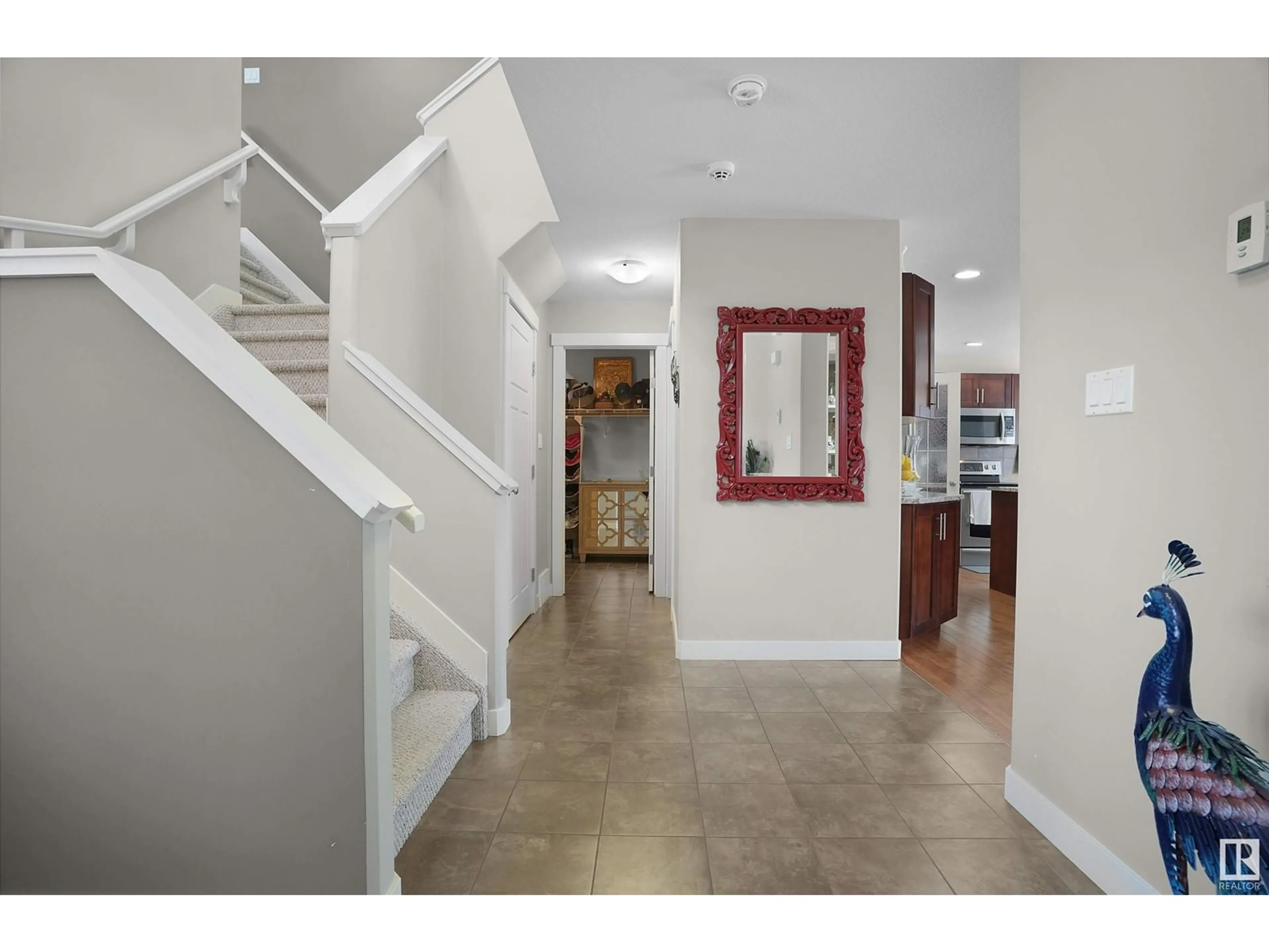 Indoor foyer for 11827 174 AV, Edmonton Alberta T5X0A6