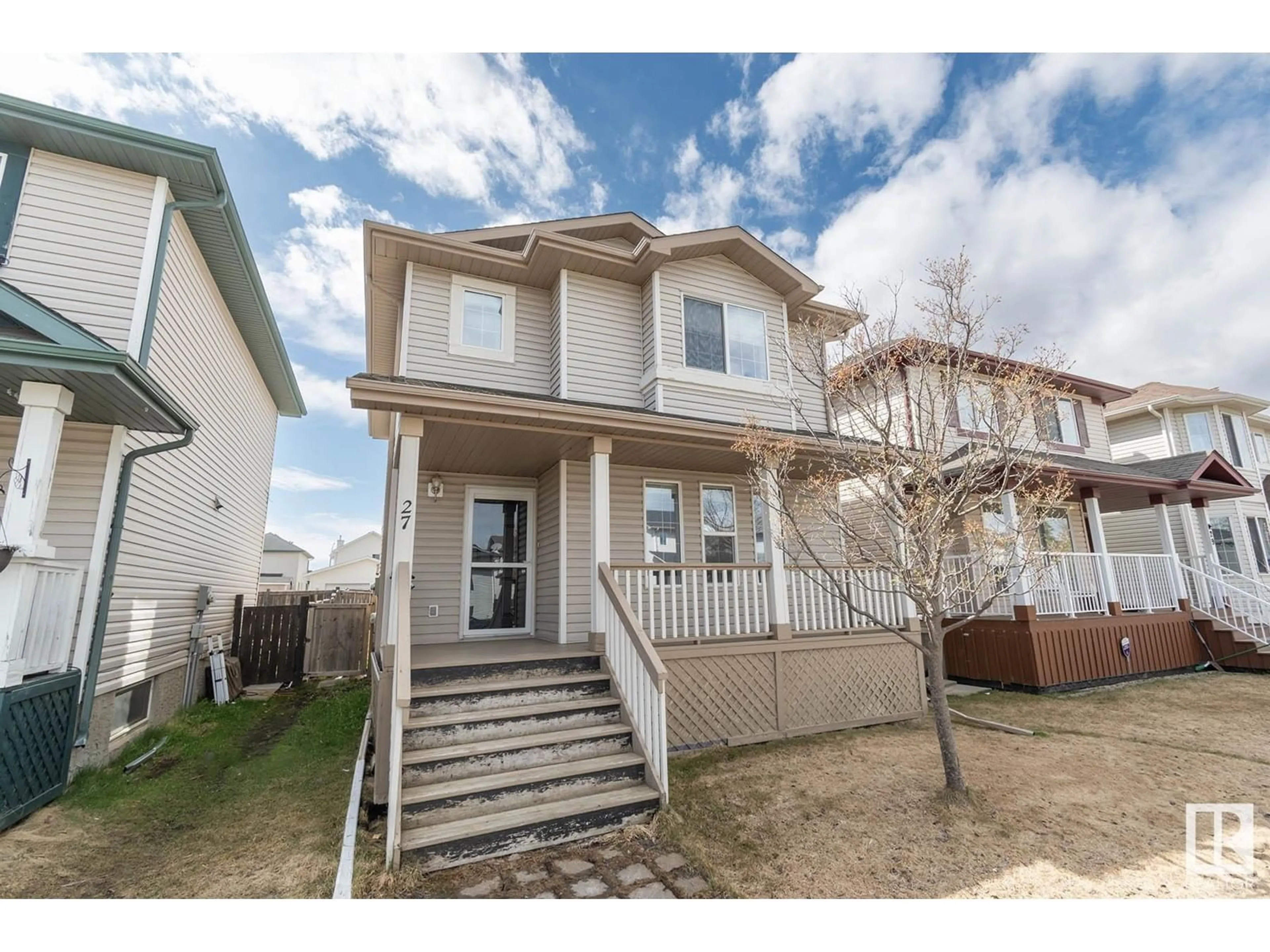 Home with vinyl exterior material, street for 27 DOUGLAS LN, Leduc Alberta T9E8P5