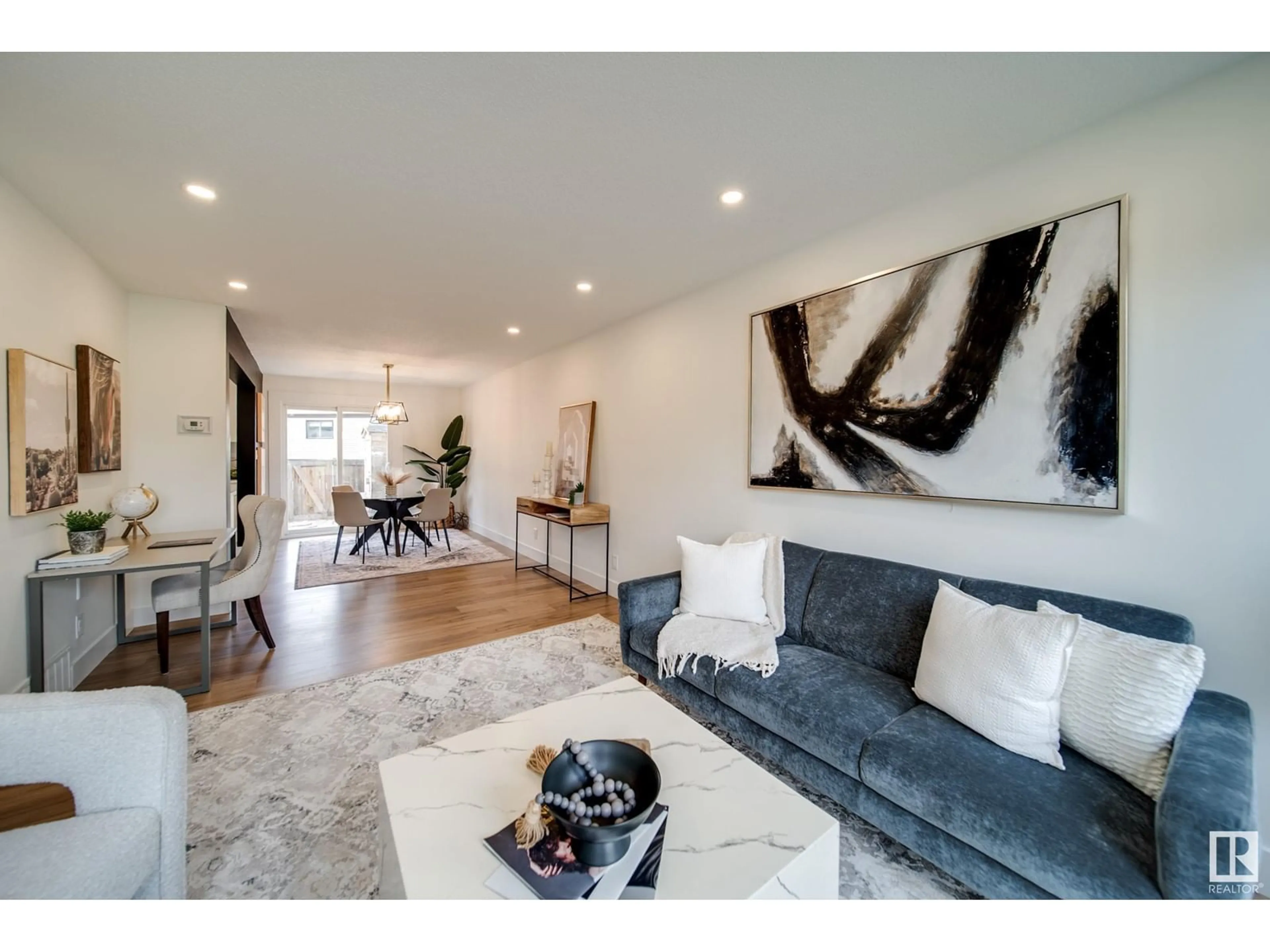 Living room with furniture, unknown for 137 GRANDIN VG, St. Albert Alberta T8N1R9