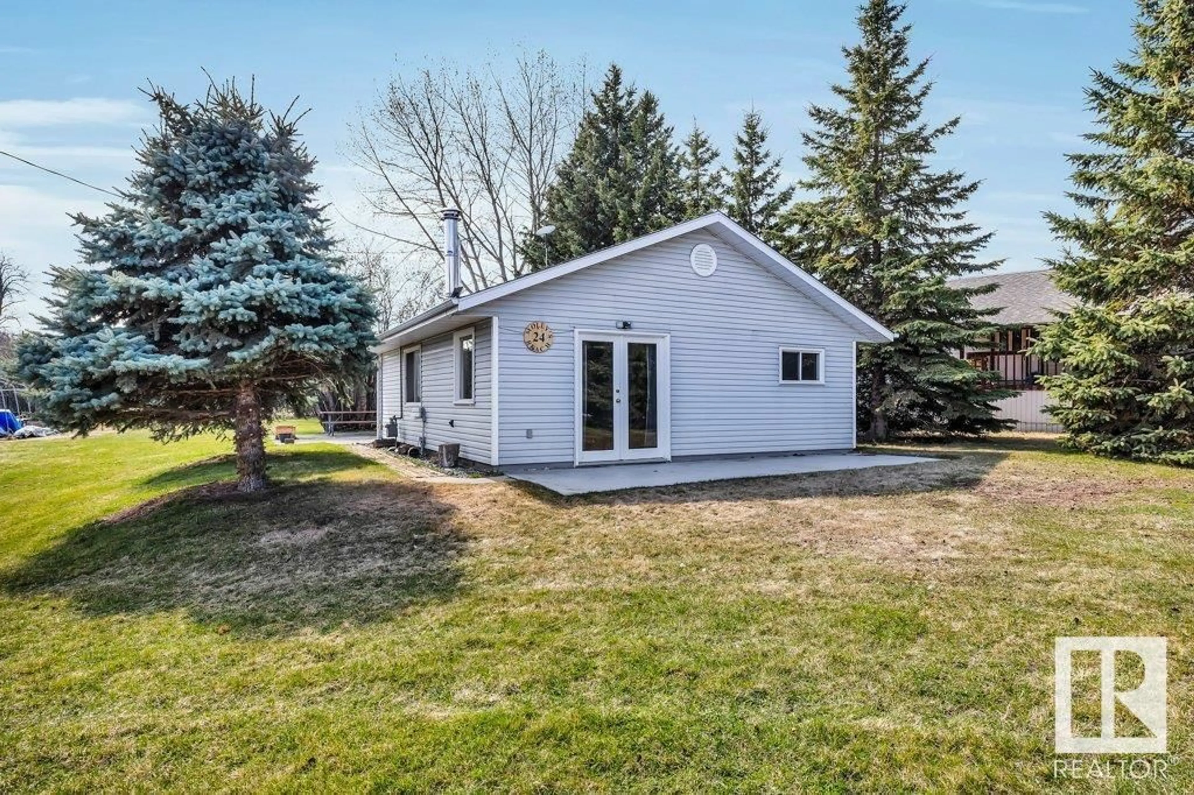 Home with vinyl exterior material, unknown for S.V. Grandview - 24 LAKESHORE DRIVE, Rural Wetaskiwin County Alberta T0C2V0