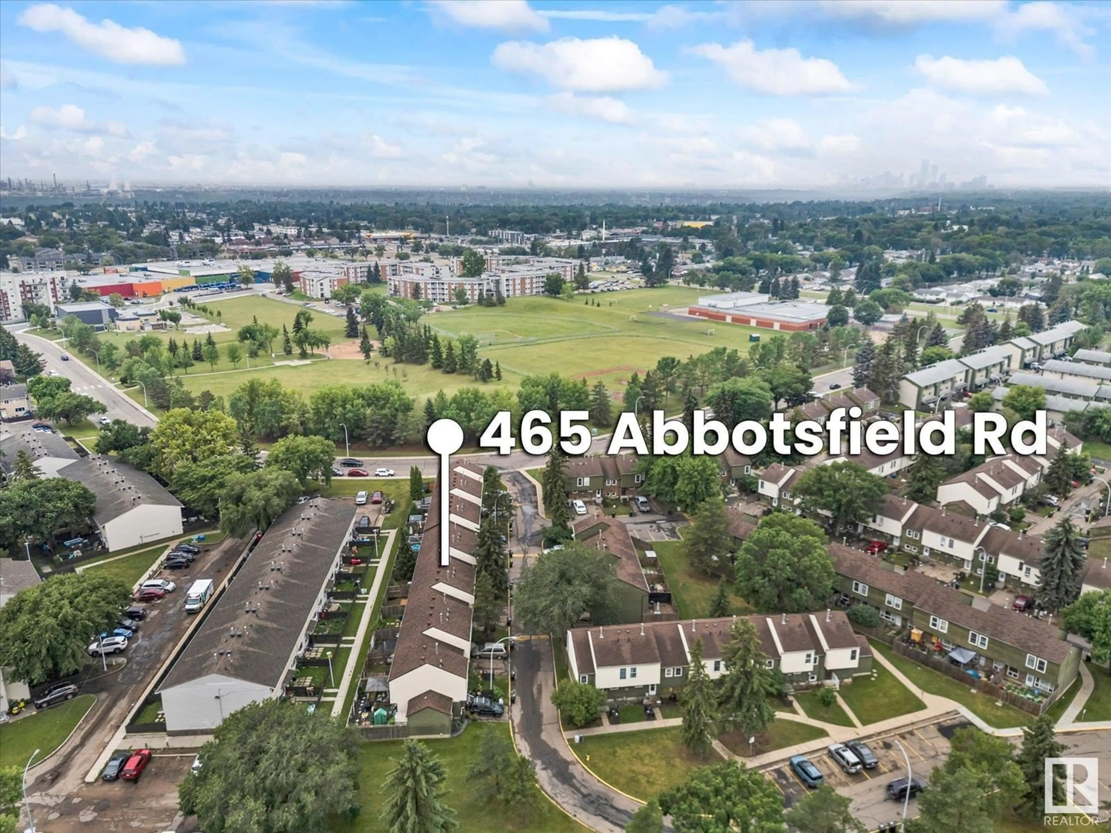 A pic from outside/outdoor area/front of a property/back of a property/a pic from drone, street for 465 ABBOTTSFIELD RD, Edmonton Alberta T5W4R3