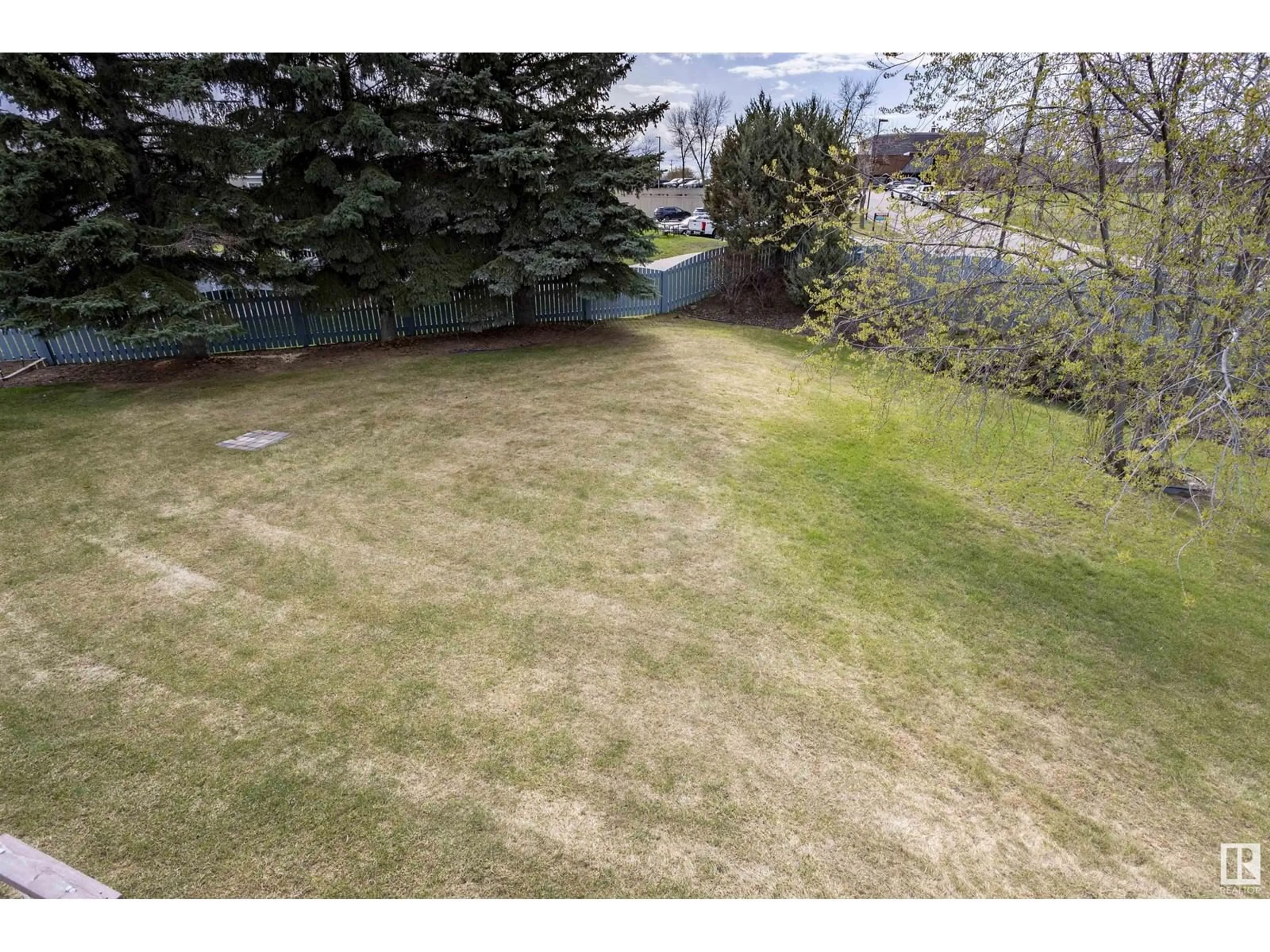 A pic from outside/outdoor area/front of a property/back of a property/a pic from drone, unknown for 5 HIGHWOOD GR, Devon Alberta T9G1X6