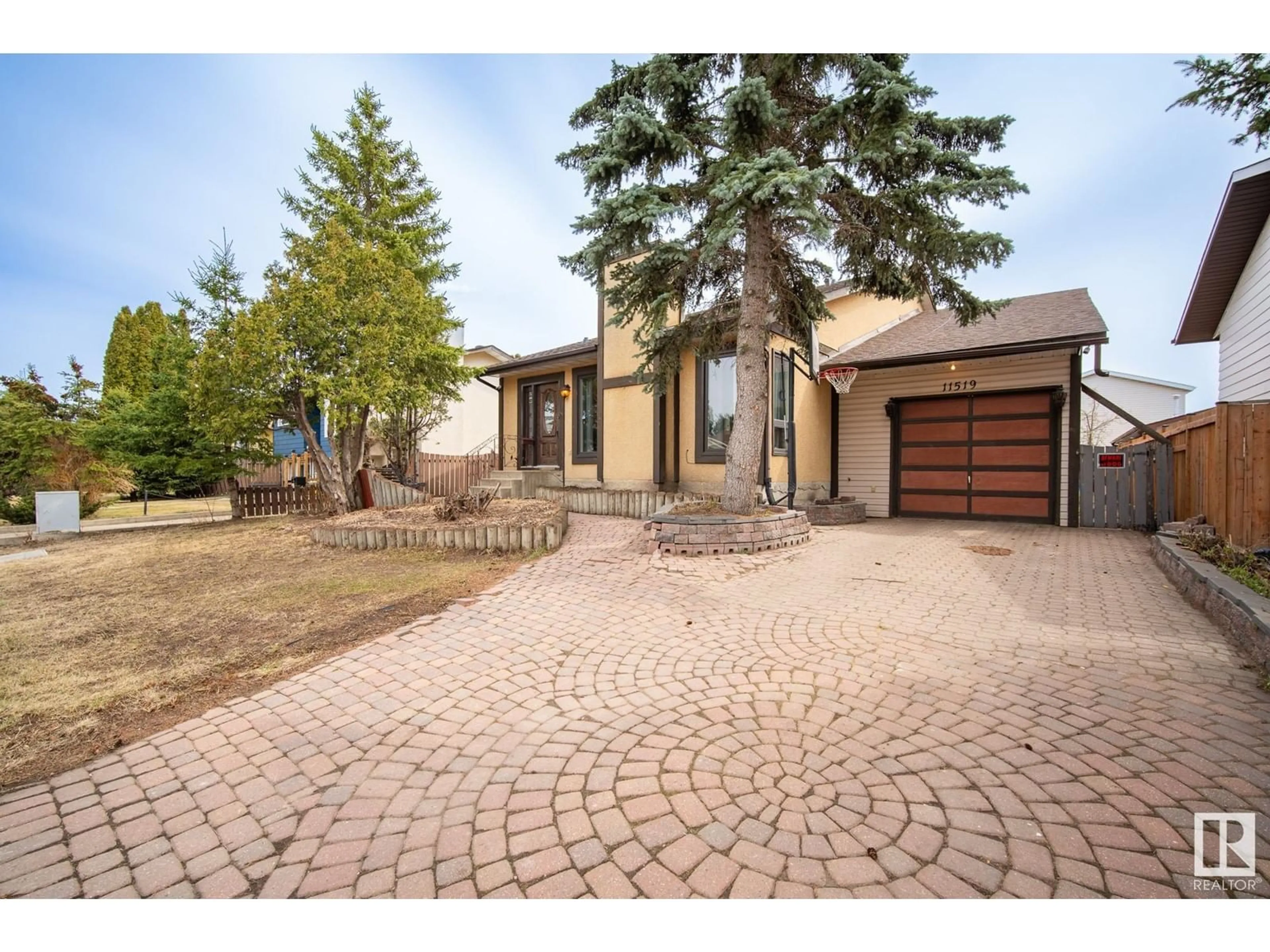 Unknown for 11519 141 AV, Edmonton Alberta T5X3Z7